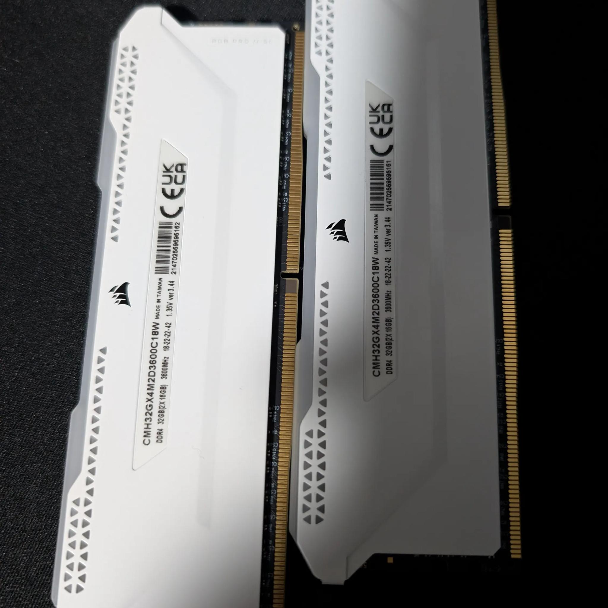 CORSAIR VENGEANCE RGB PRO SL DDR4 RAM 32GB (2x16GB) 3600MHz