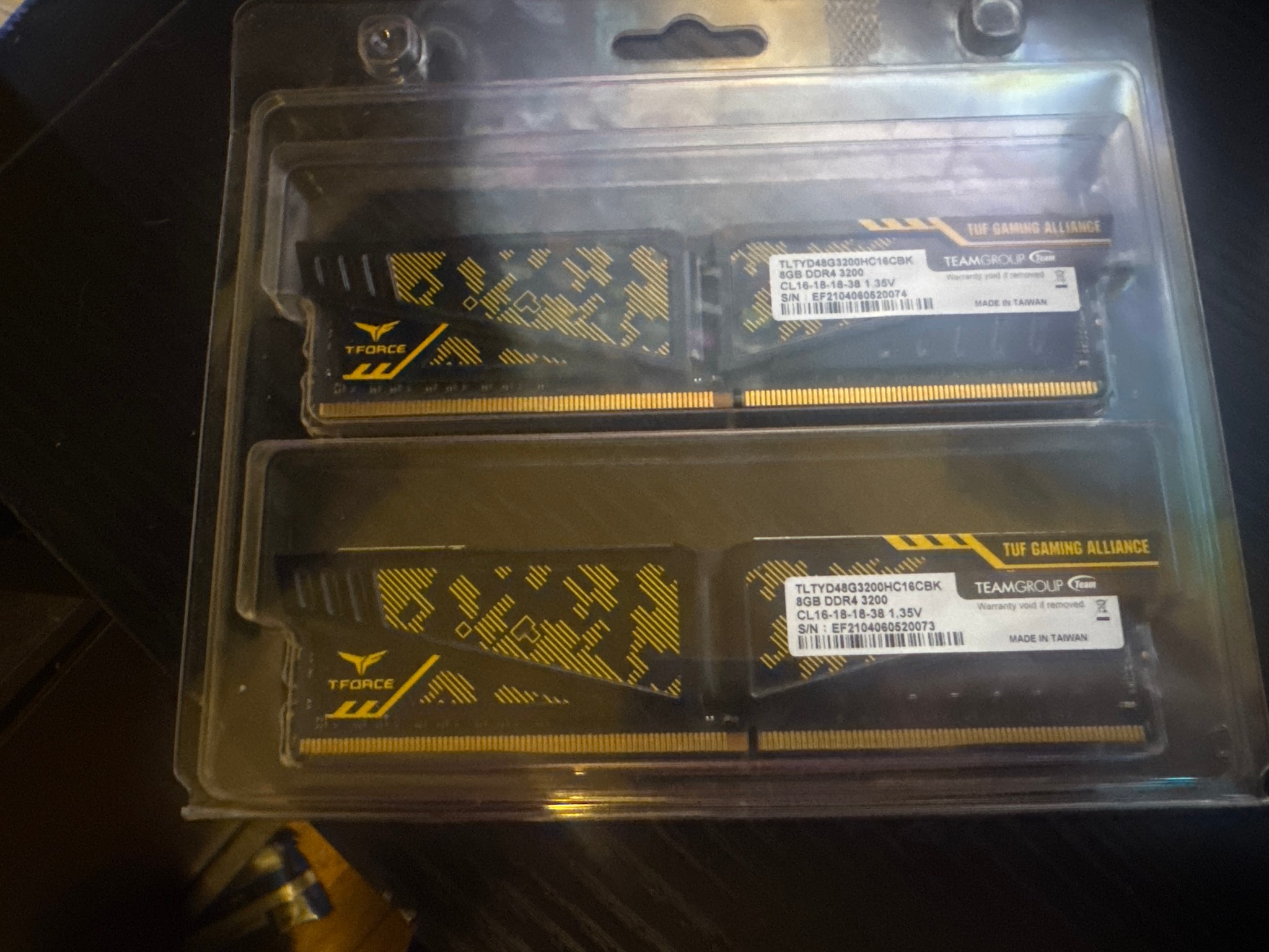 TEAMGROUP T-Force Delta TUF Gaming Alliance 16GB DDR4-3200 (2x8GB)
