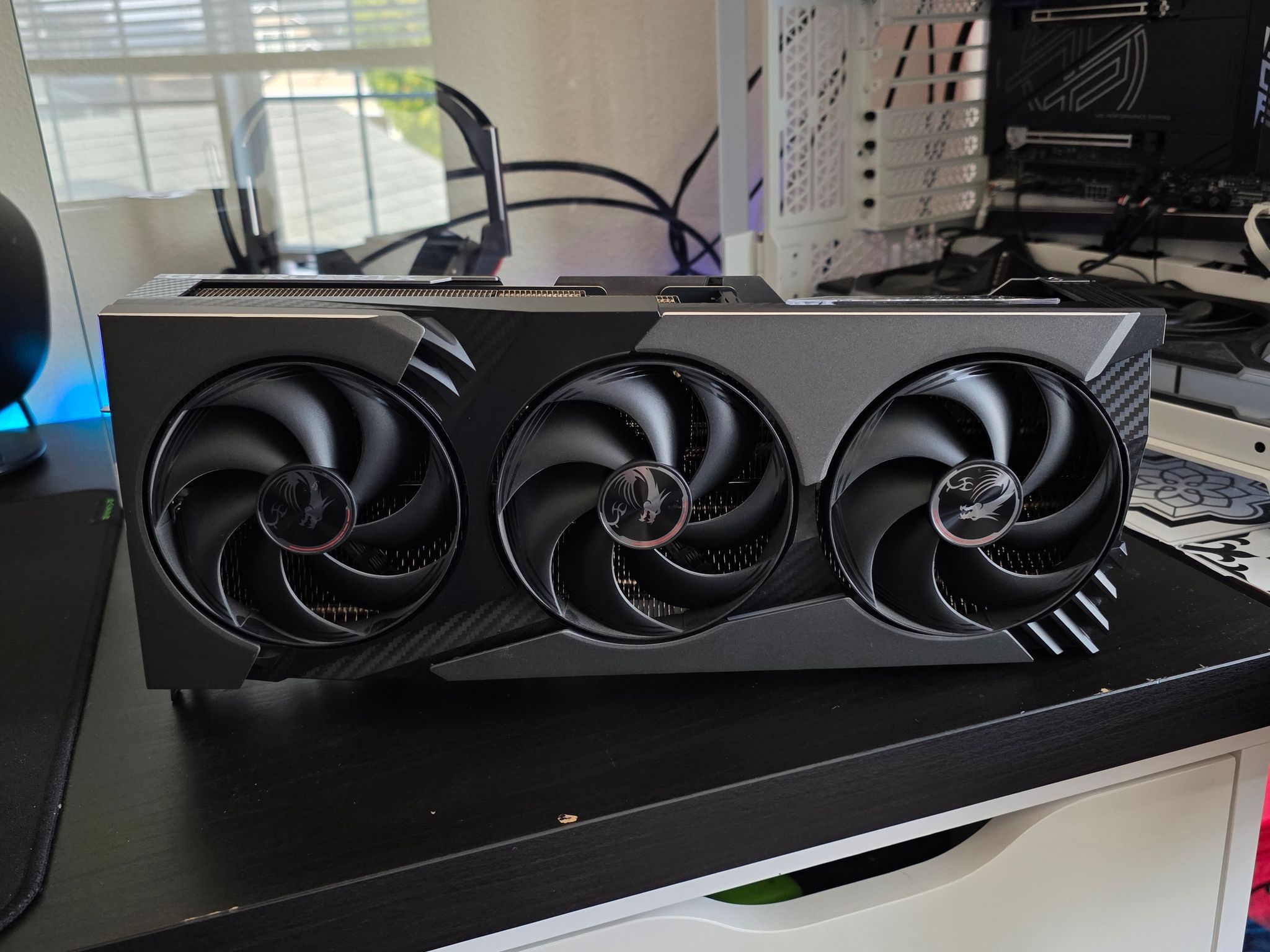 MSI RTX 5090 VANGUARD SOC 32G Lightly used