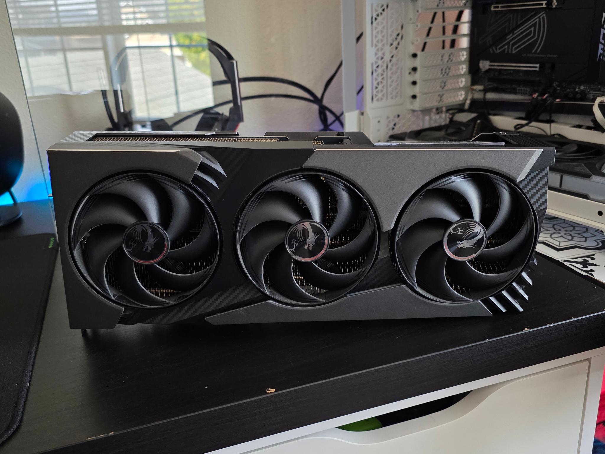 MSI RTX 5090 VANGUARD SOC - Image 2