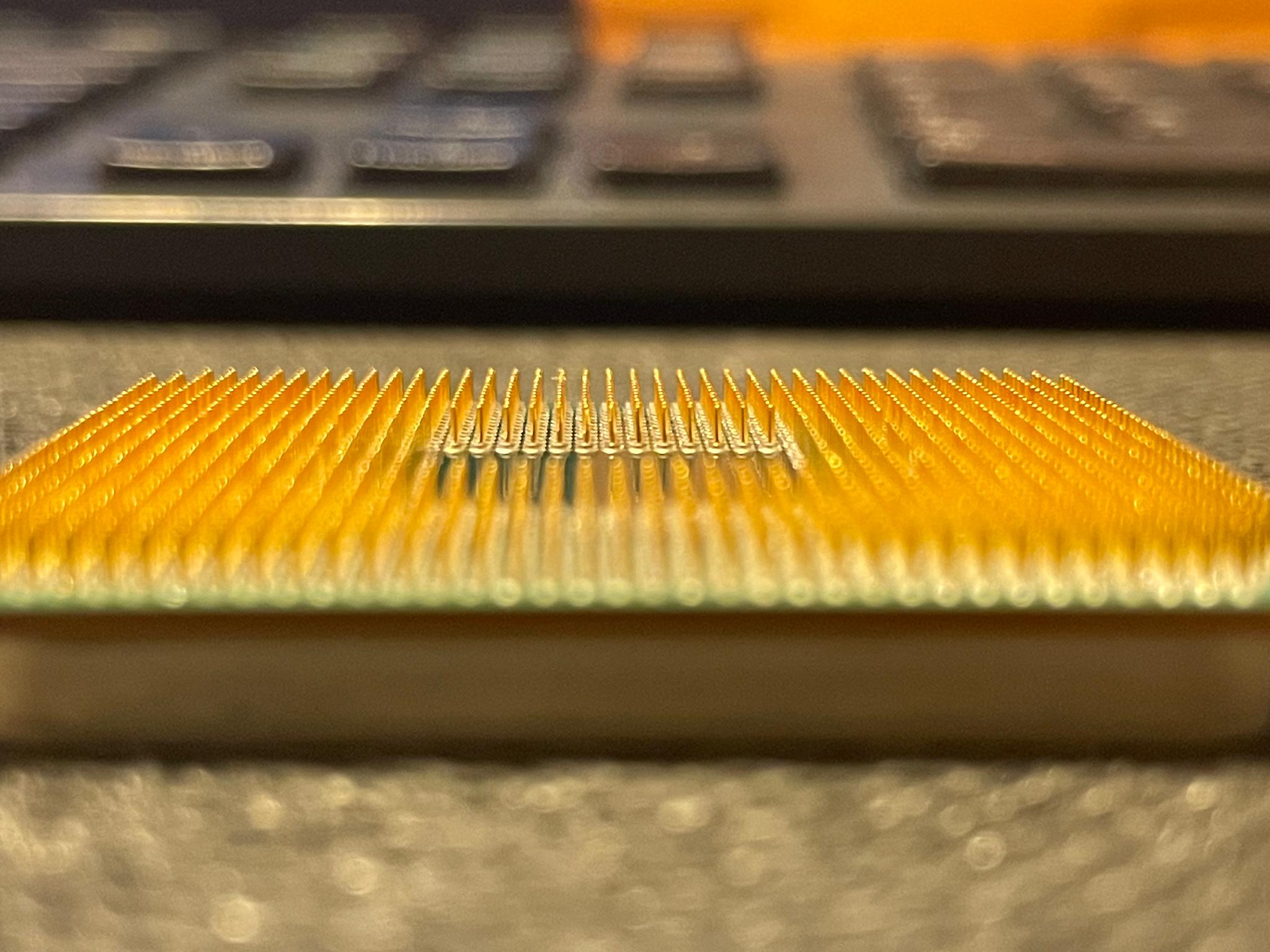 AMD Ryzen 3 2200GE PRO (4-Core, 4-Thread)