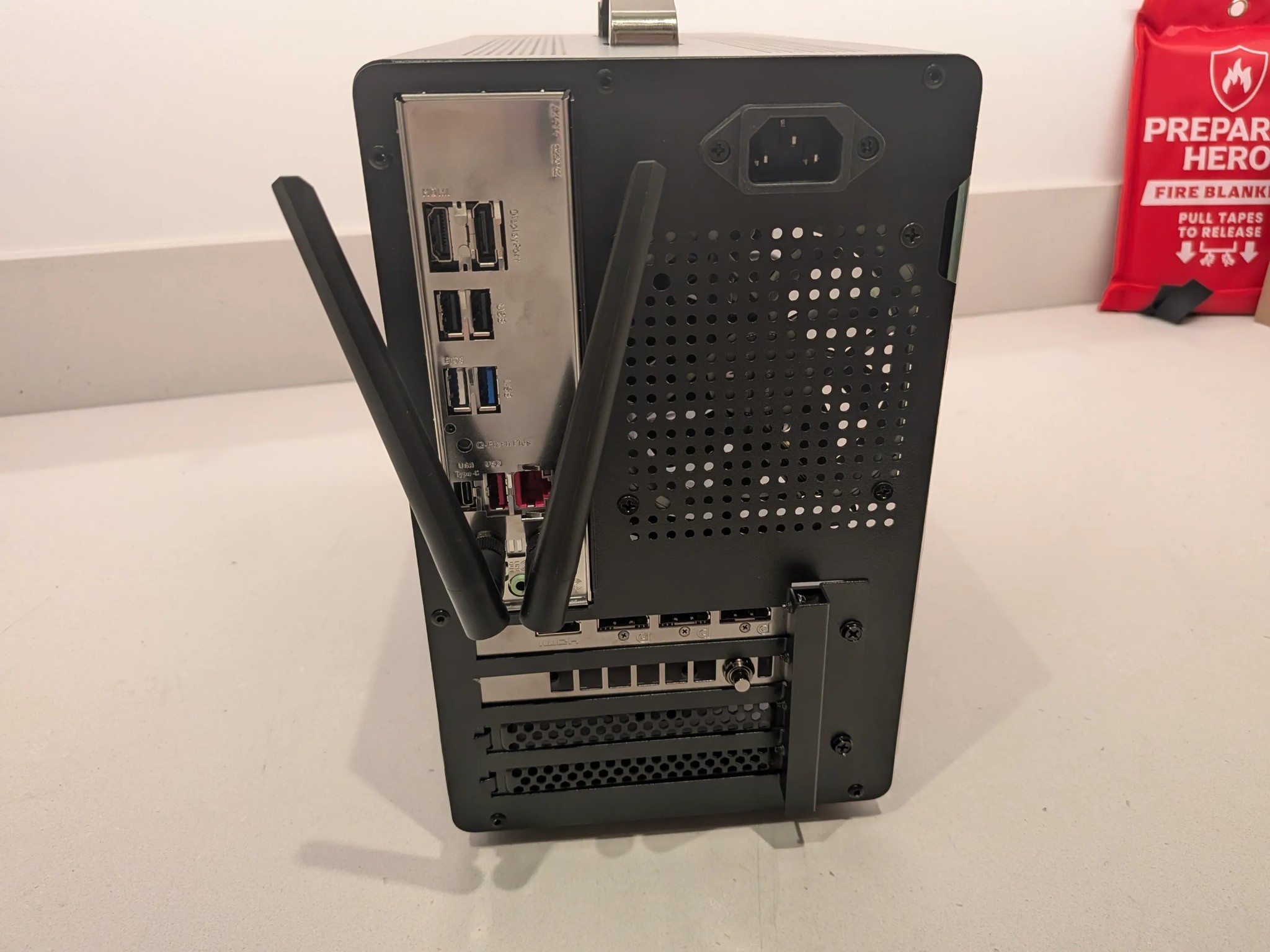 Small Gaming PC, AMD Ryzen 5 7500F, Nvidia RTX 4060 Ti 16GB, 32 GB RAM, 2 TB SSD