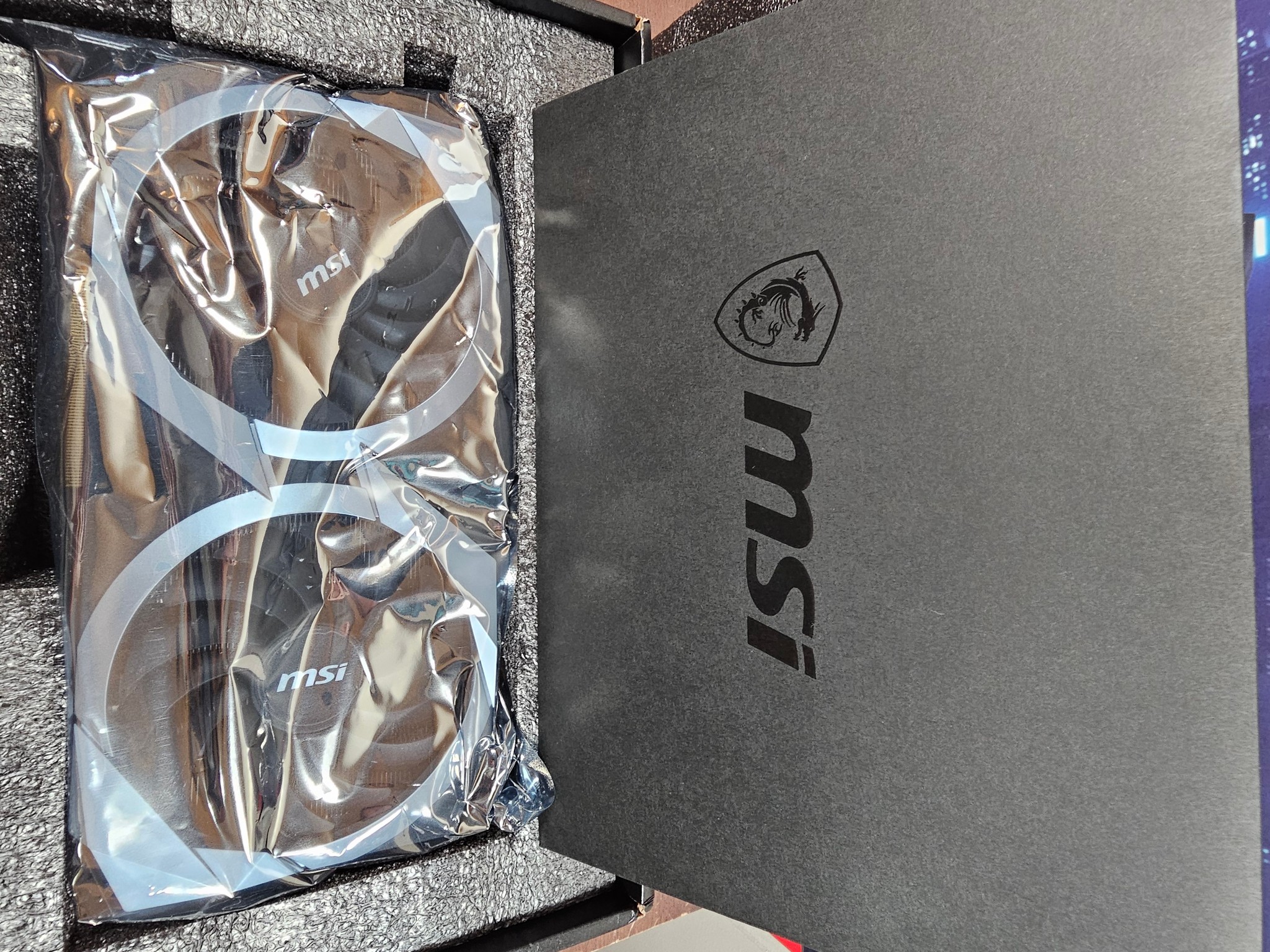 MSI MECH 2X OC Radeon RX 6750 XT