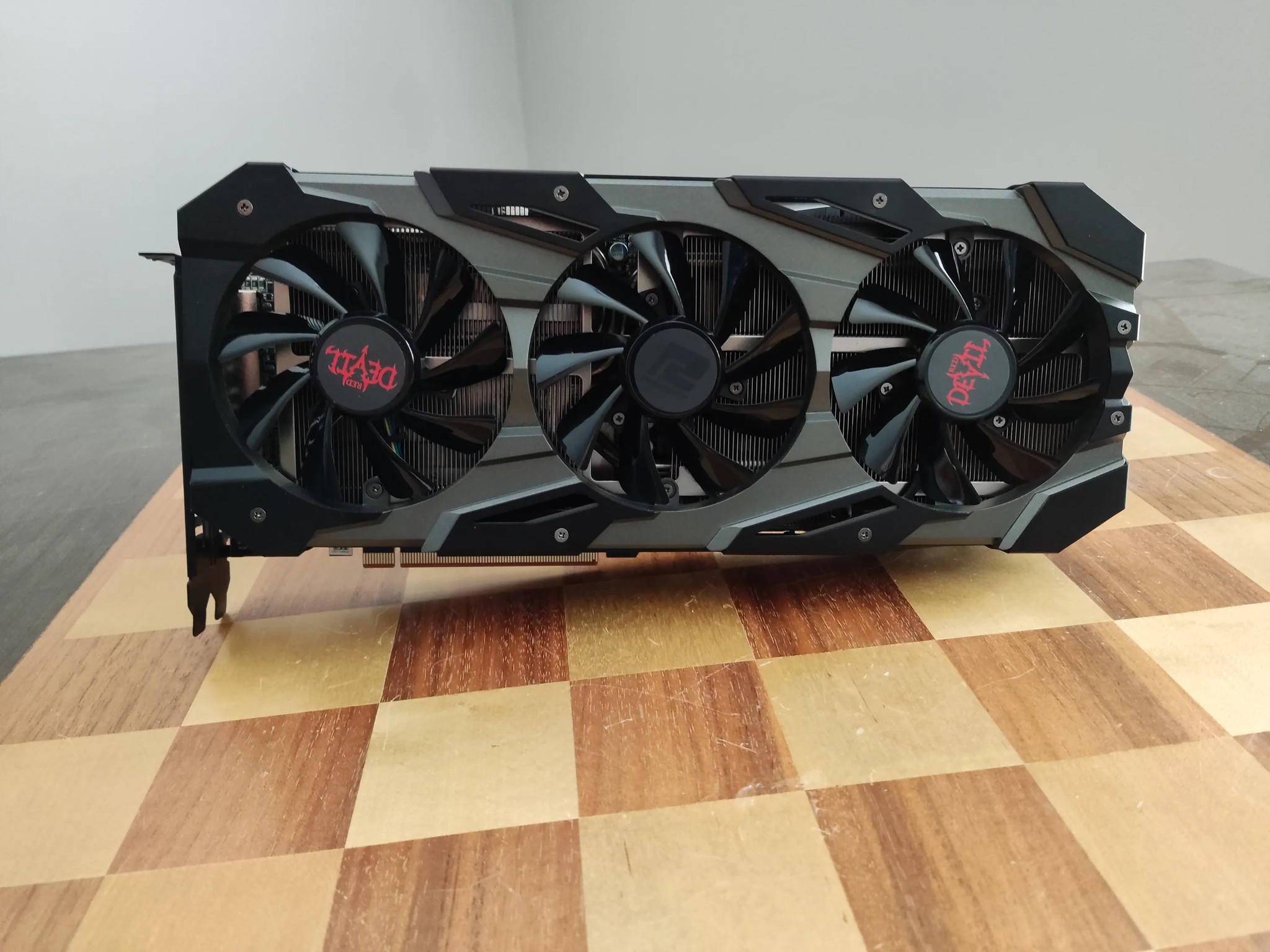 Powercolor Red Devil RX 5700XT
