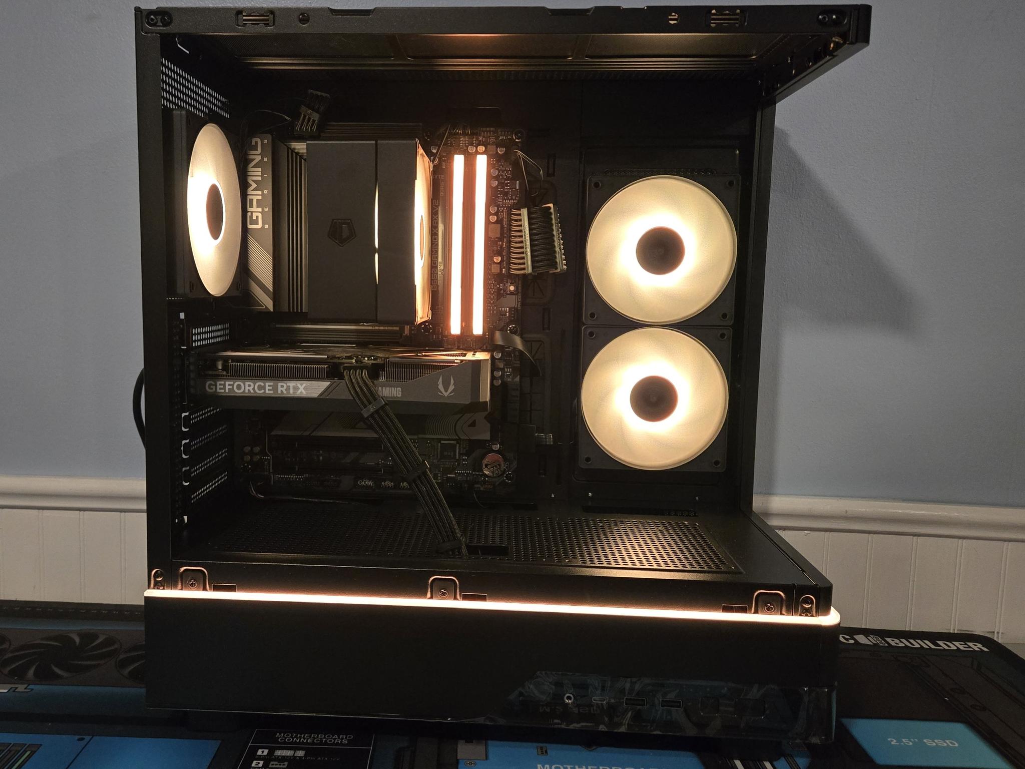 Dark Curve 1080p/1440p PC|Ryzen 5 7500F|RTX 5060TI 8GB|1TB NVME|16GB DDR5|Wifi/Bt|Win 11 Pro