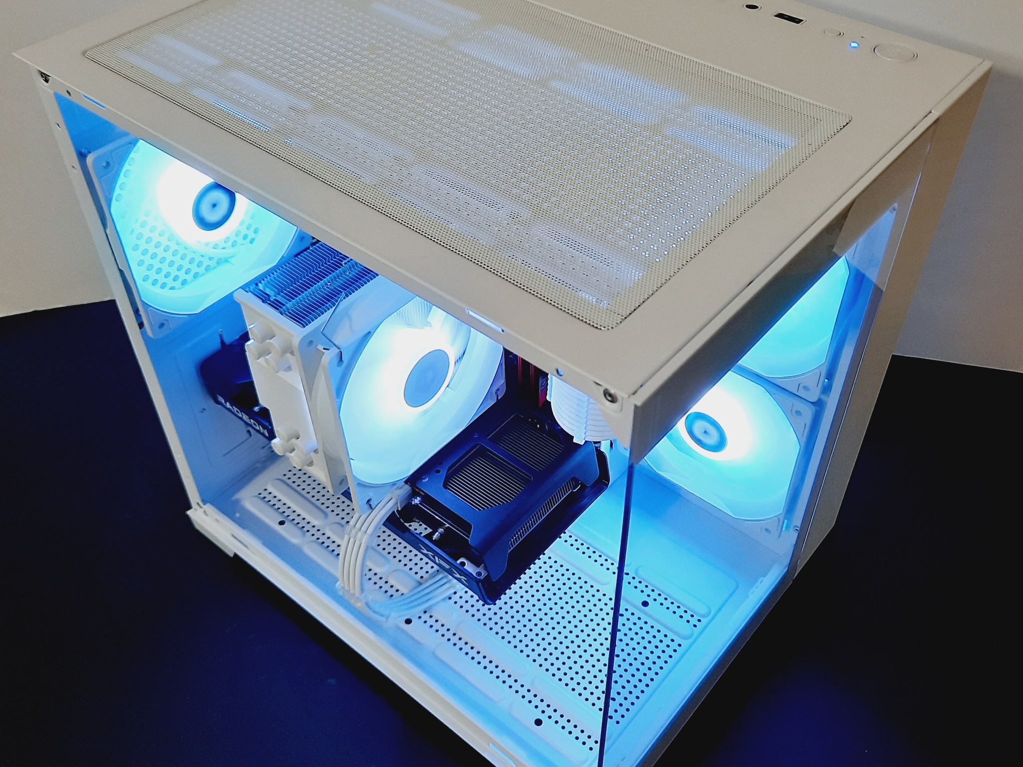 ❄️White Gaming PC w RGB - Ryzen 5 4500 ● 16GB RAM ● 1TB SSD - RX 6600 8GB ● Great Value 1080p