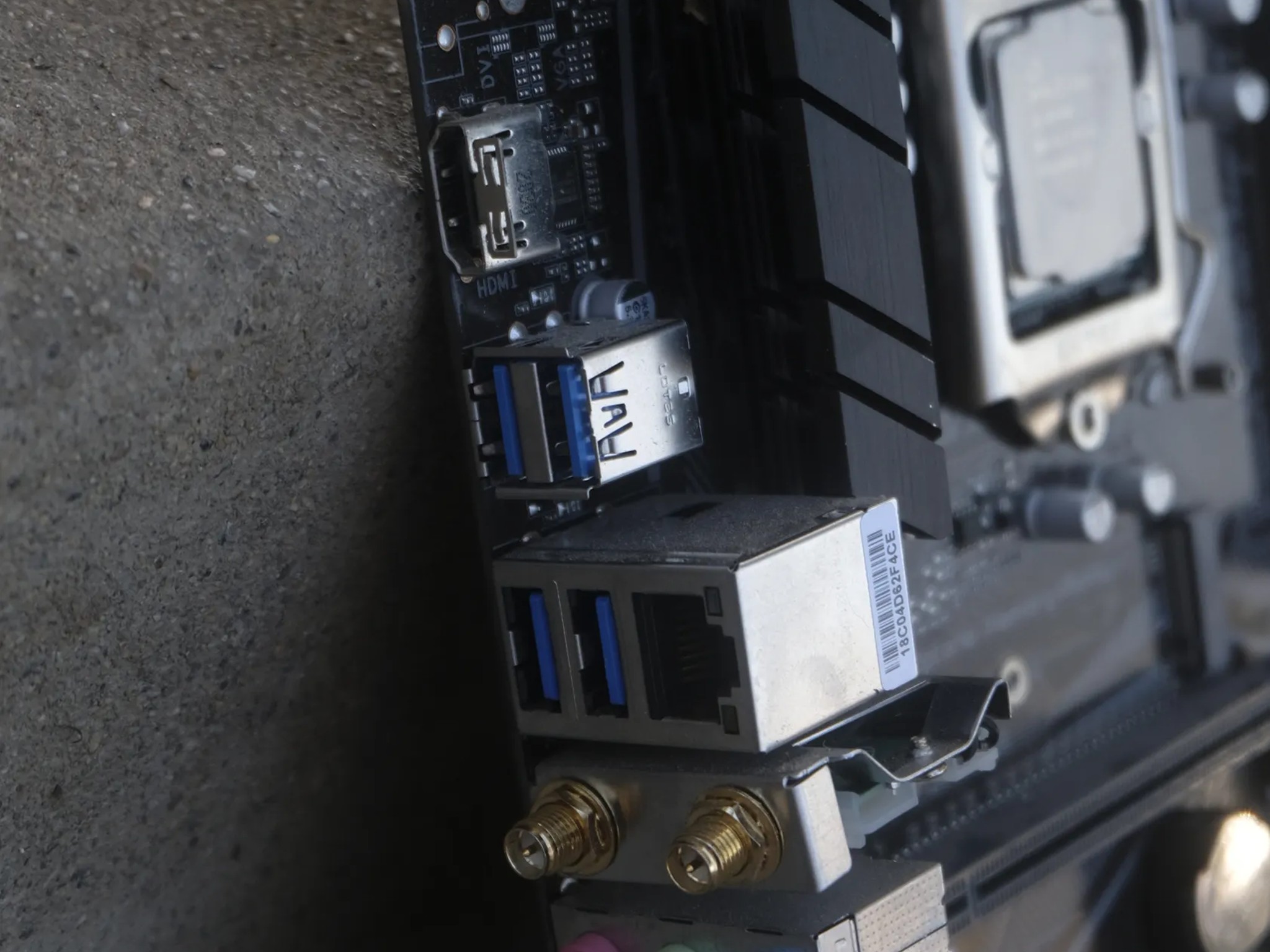 Intel Core i5 10400f w/ b460m motherboard