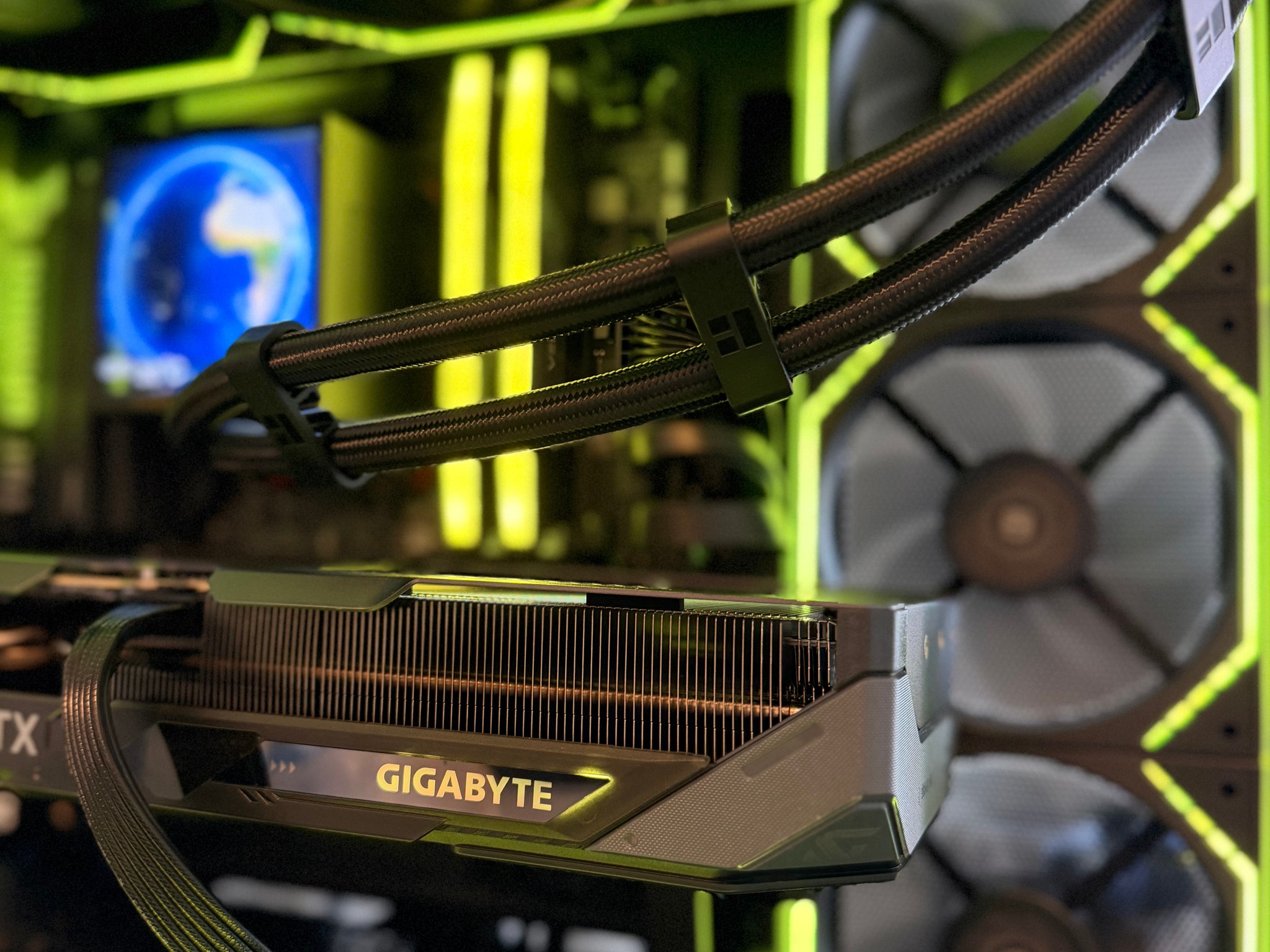 RTX 5070 | Ryzen 7 7800X3D | 32GB DDR5 | 1TB NVMe | 850w - Gaming PC