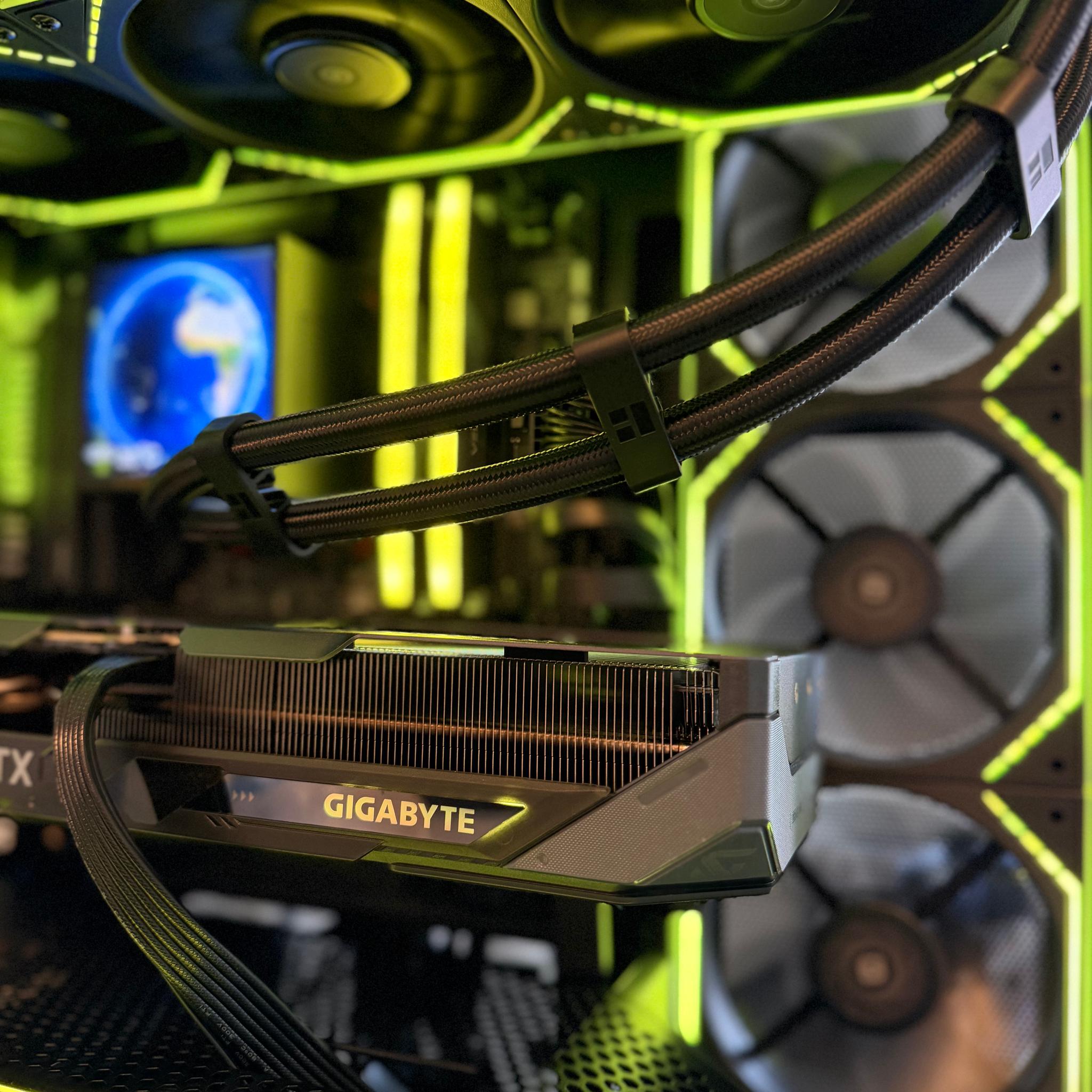 RTX 5070 | Ryzen 7 7800X3D | 32GB DDR5 | 1TB NVMe | 850w - Gaming PC