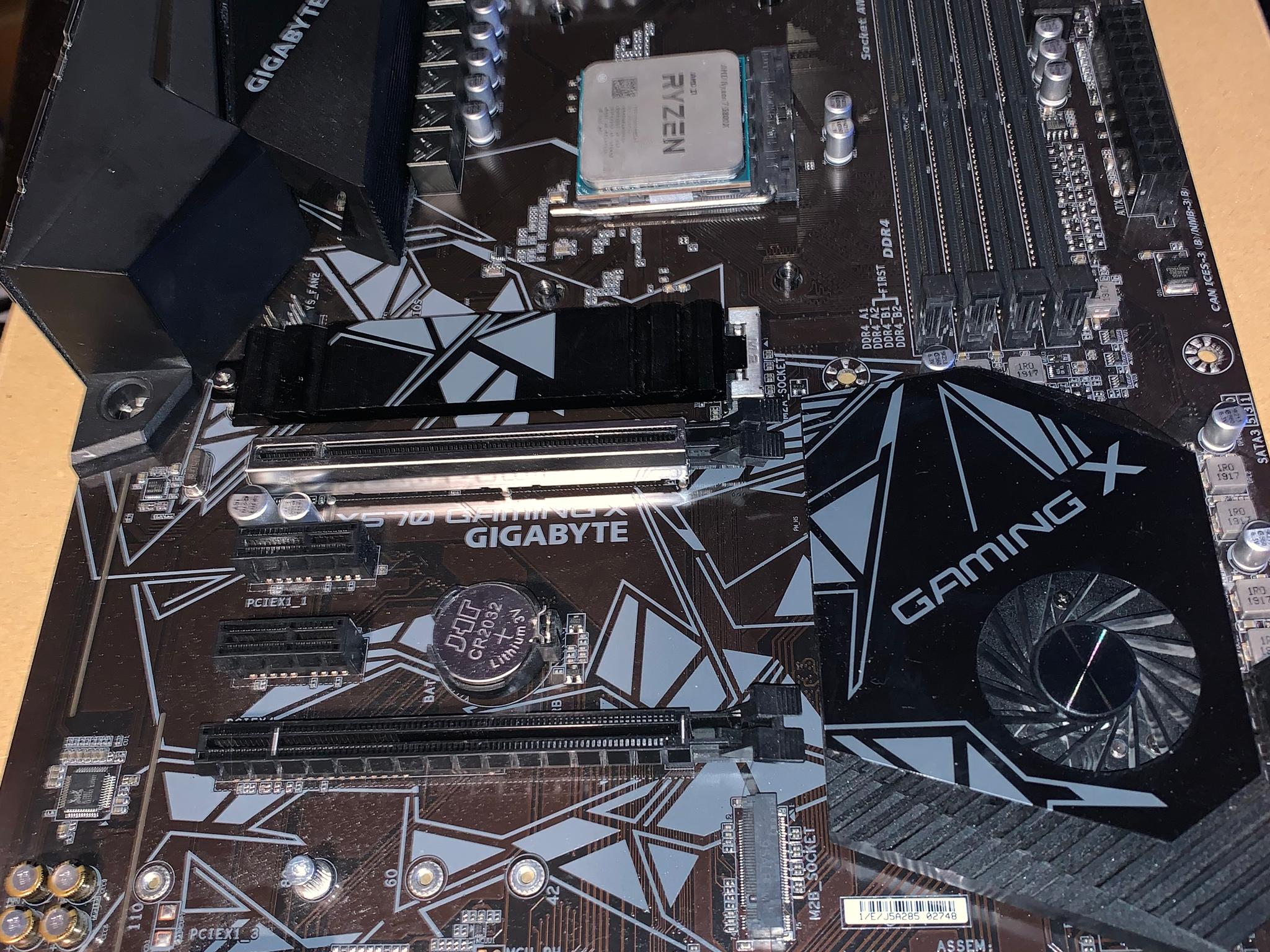 AMD Ryzen 7 5800x 8-core 16-thread CPU + Gigabyte Gaming X X570 ATX Motherboard Combo