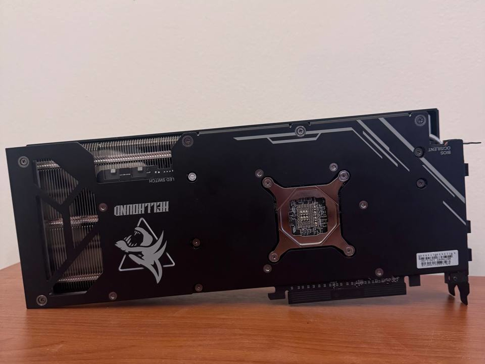 PowerColor Hellhound AMD Radeon RX 7700 XT