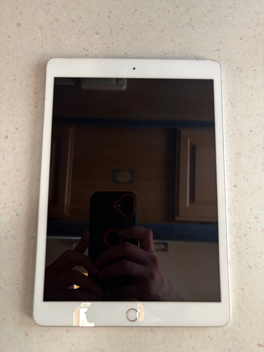 Apple iPad 7th Generation Cellular/Wifi | Jawa