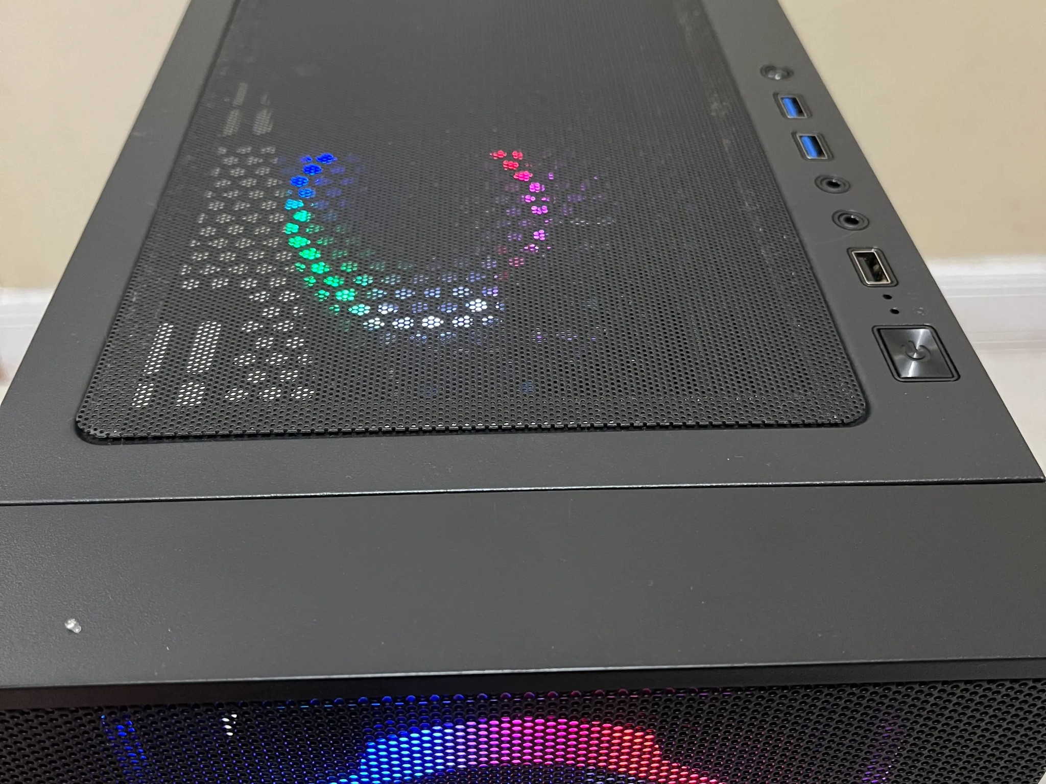 🖥️ Budget RGB Gaming PC – GTX 960, Intel Core i5, 12GB RAM, 256GB SSD+1TB HDD, Fast and Powerful