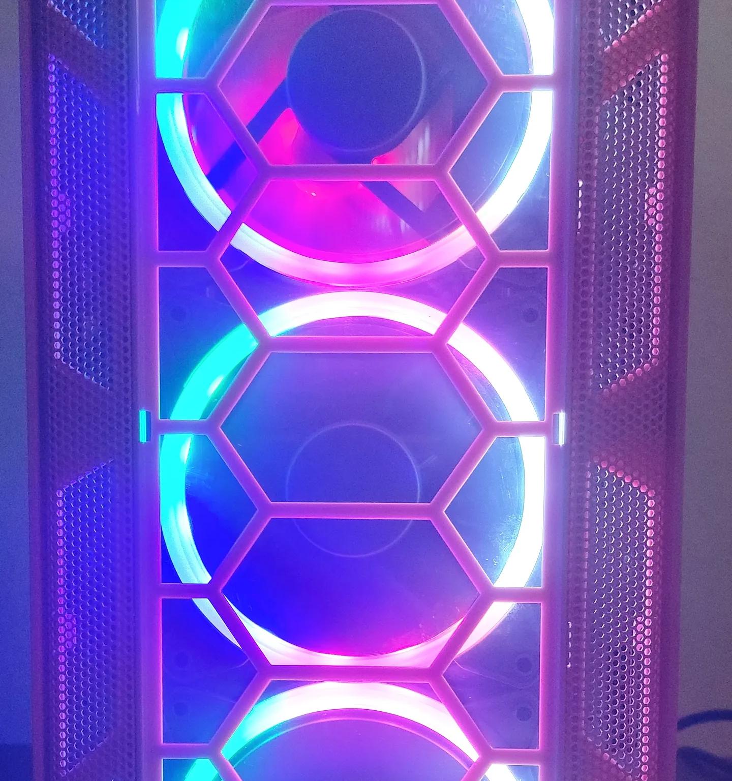 Ryzen 5 3600 || GTX 1080 Duke || 16GB 3600mhz || 2TB WD SSD