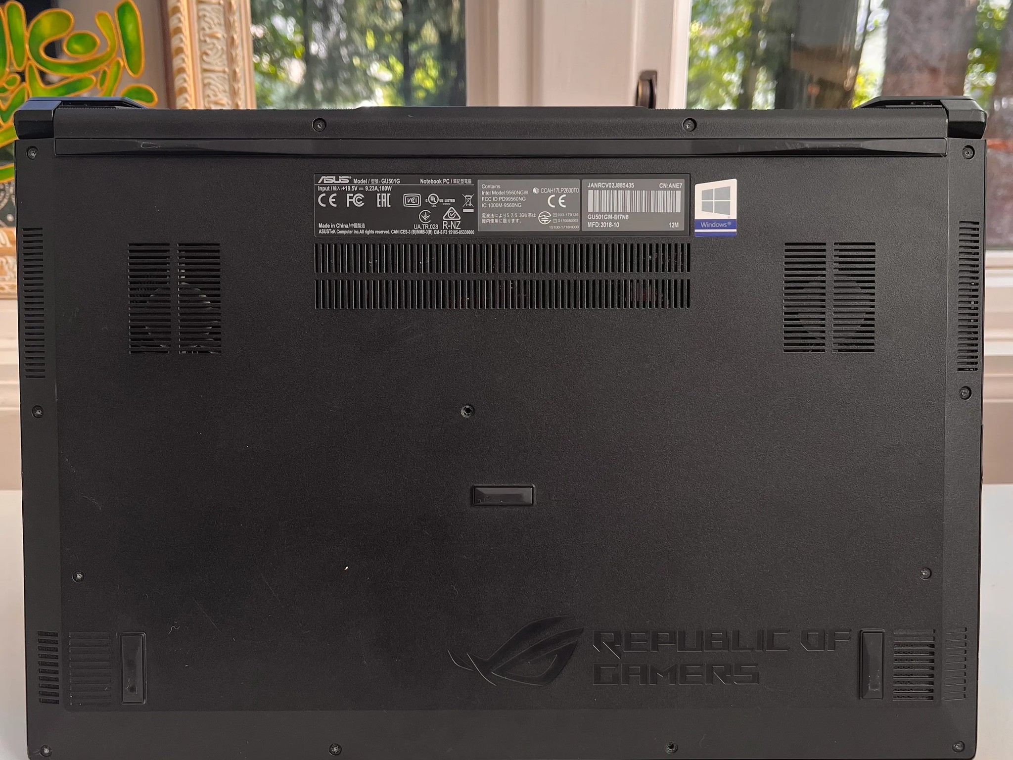 Strix ROG GU501GM 15.6" i7 8750H / 1060 / 1TB NVME + 1TB Hybrid / 16GB DDR4