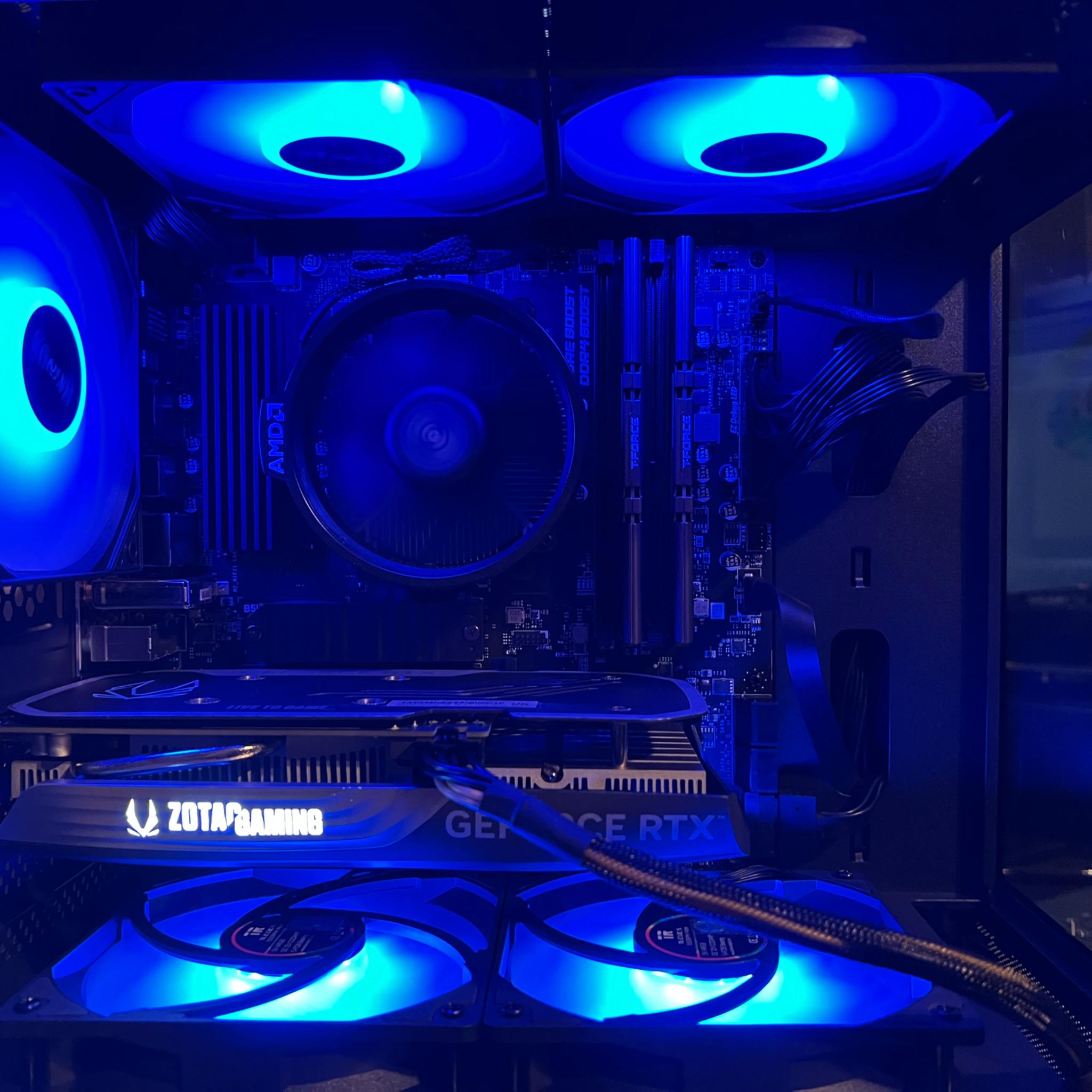 BF special Ryzen 5 5600/RTX 4060 8GB/1.25GB NVME SSD/16 GB RAM/ARGB fans