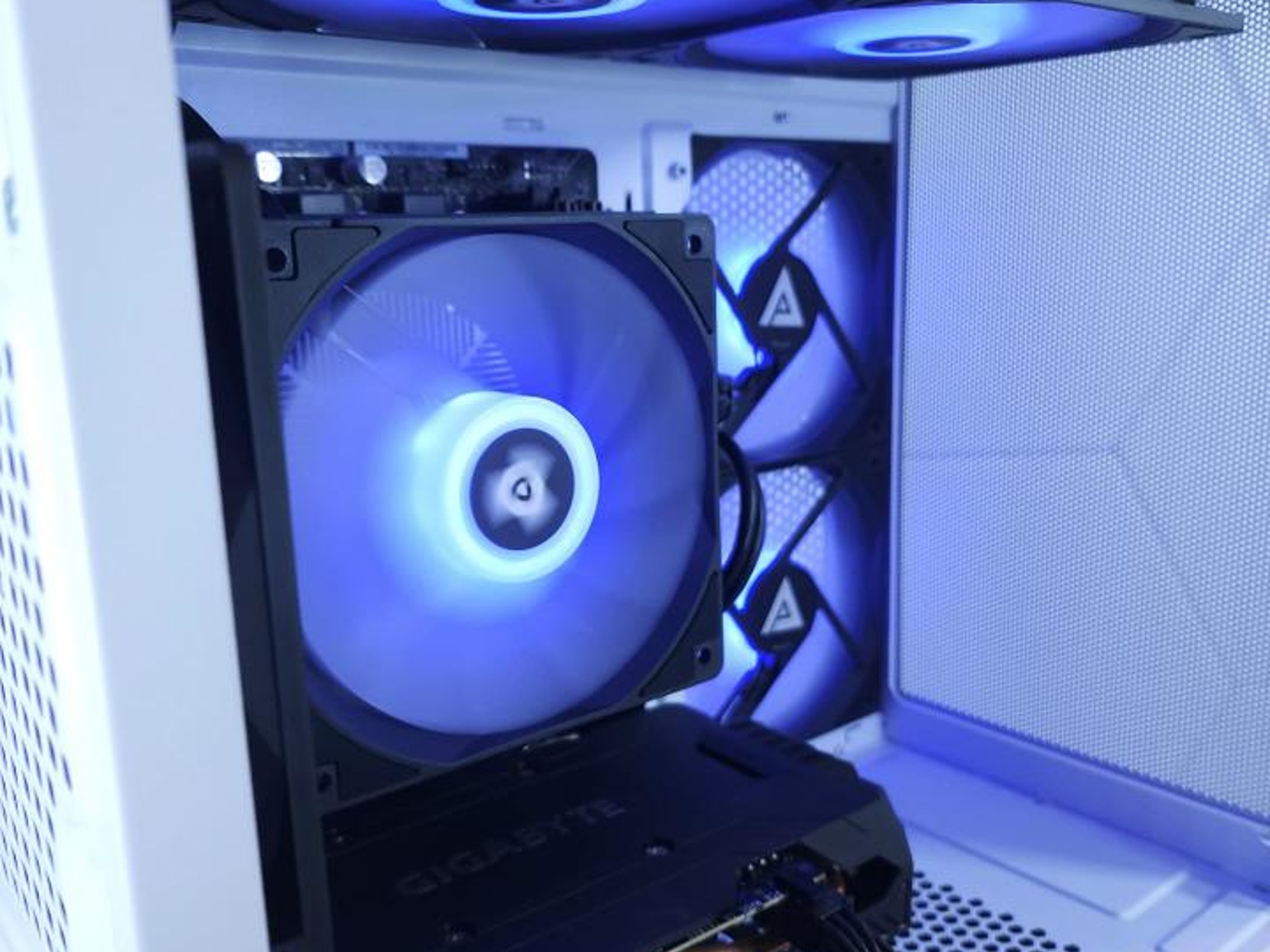 🤍GTX 1060 6GB ● Ryzen 3 3200G ● 1080p Gaming Computer