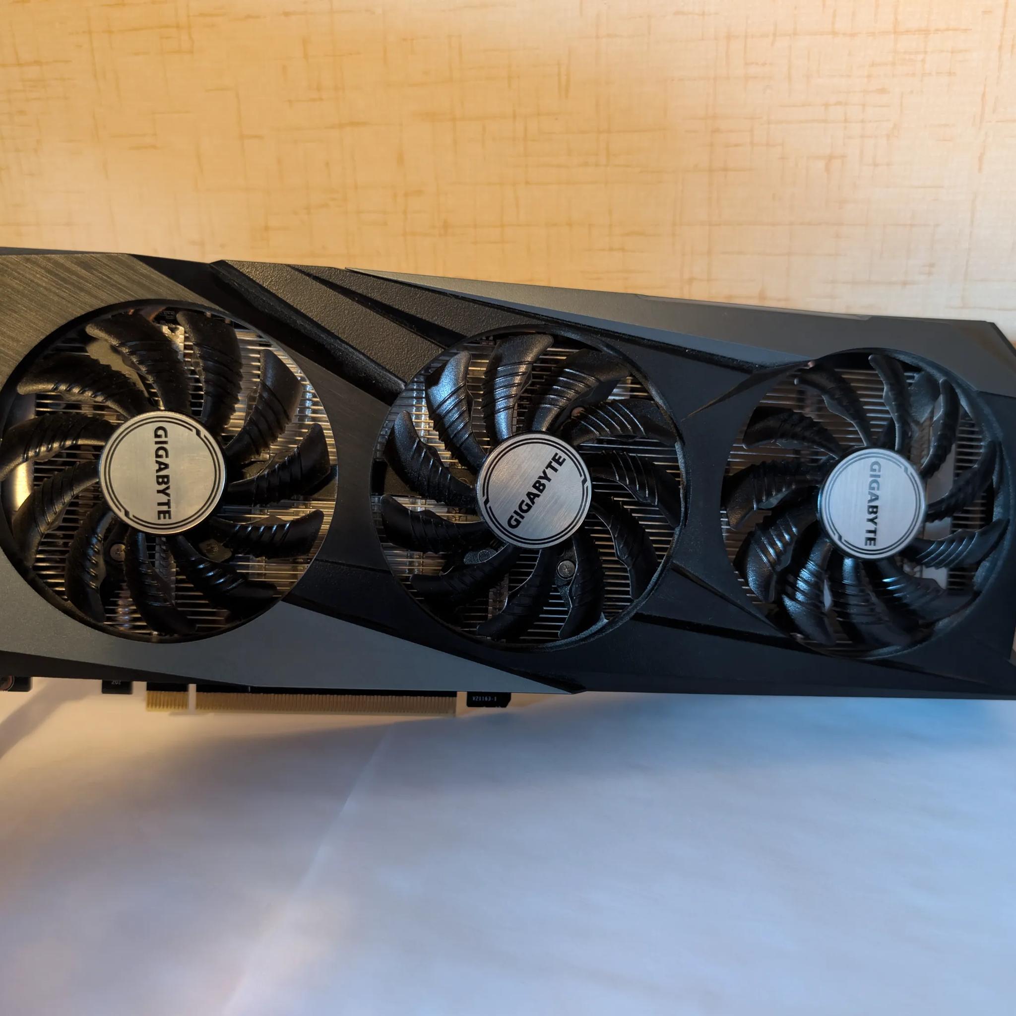 Gigabyte 3050 OC 8GB