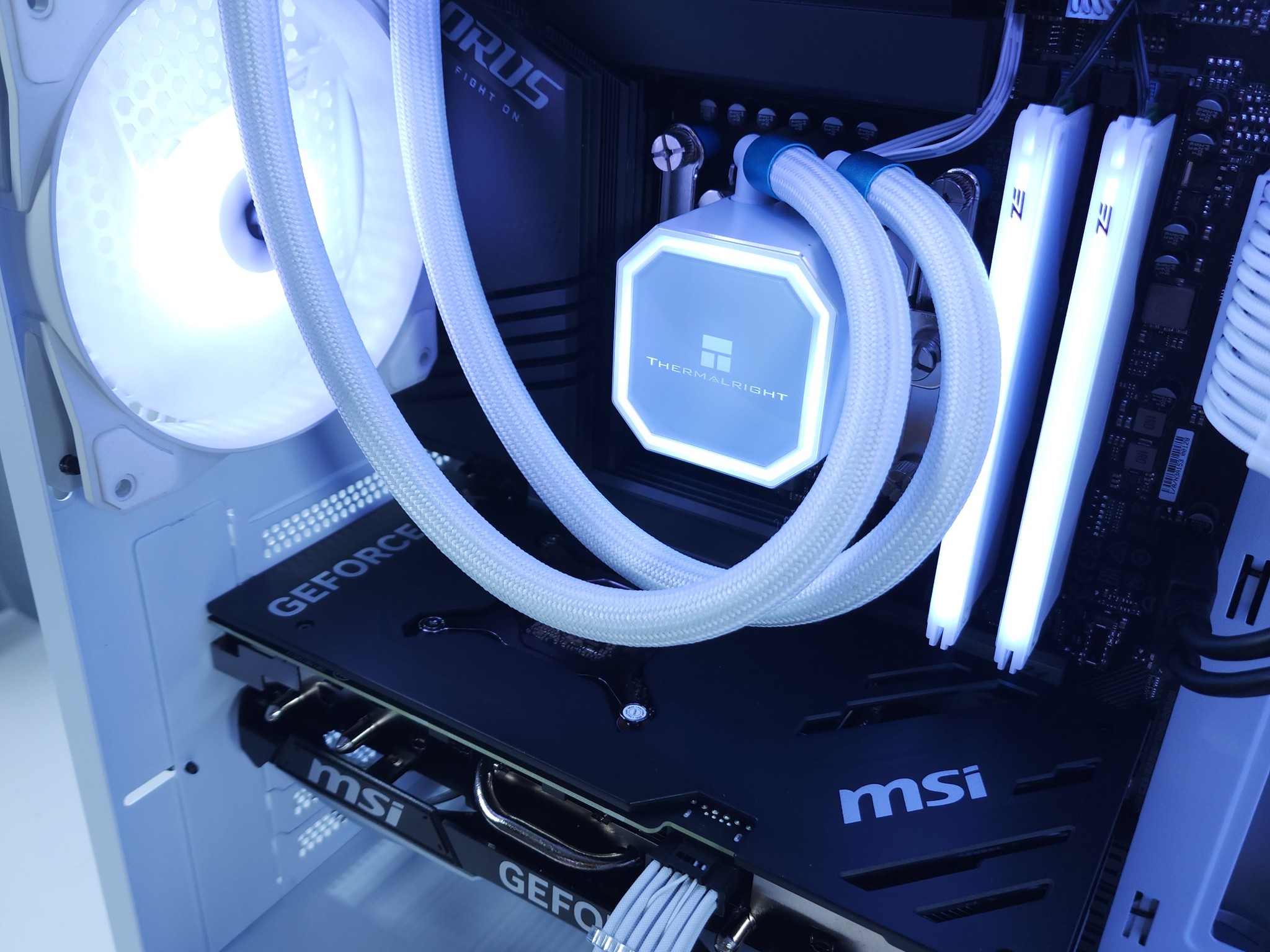 🤍🤍1440p Gaming | RTX 4070 Ti 12GB | Core i5 12600KF | 32GB 5600MHz DDR5 | 2TB NVMe SSD Gen 4