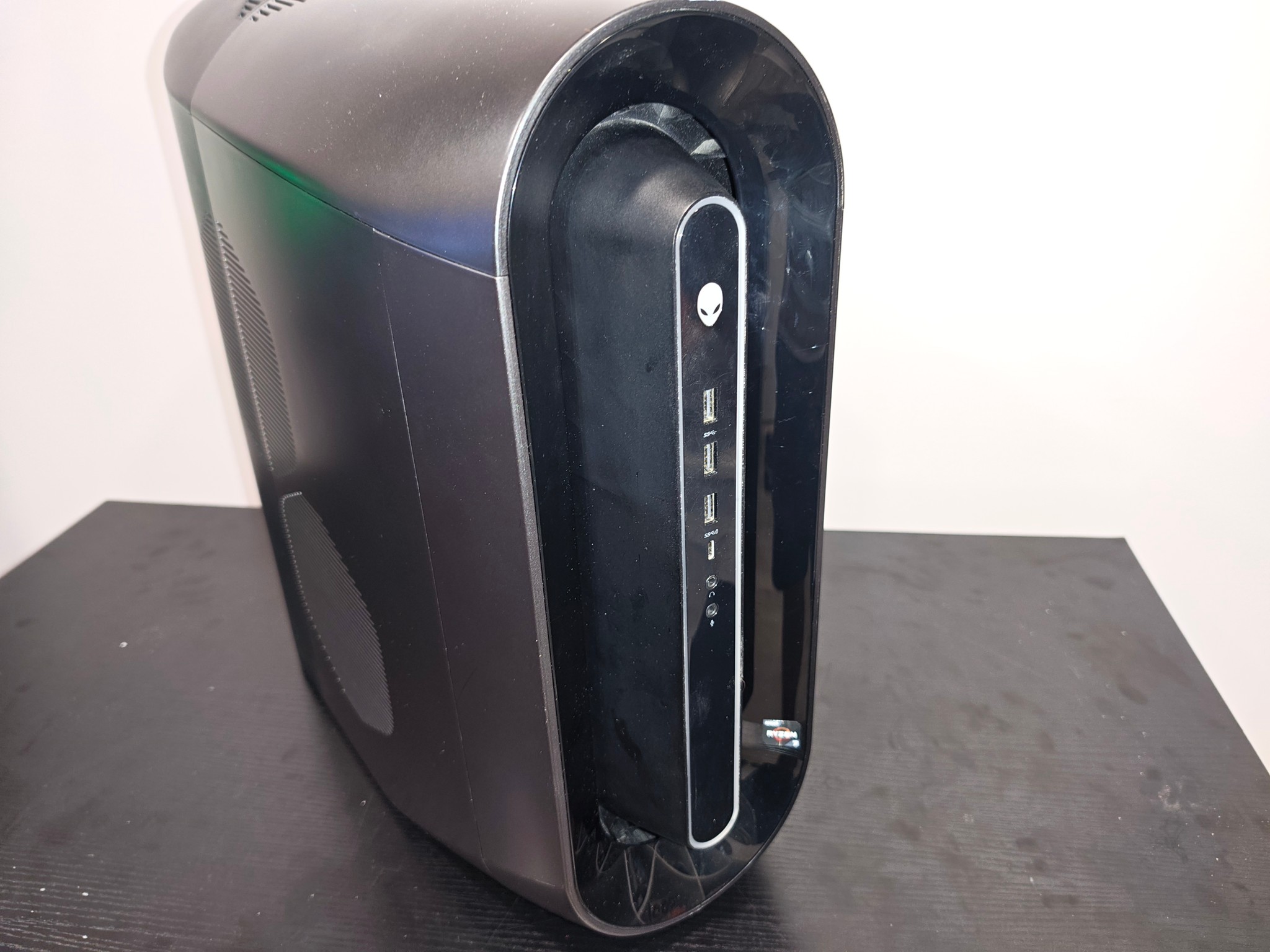 High end 1440p Ryzen 7 Alienware gaming pc!!