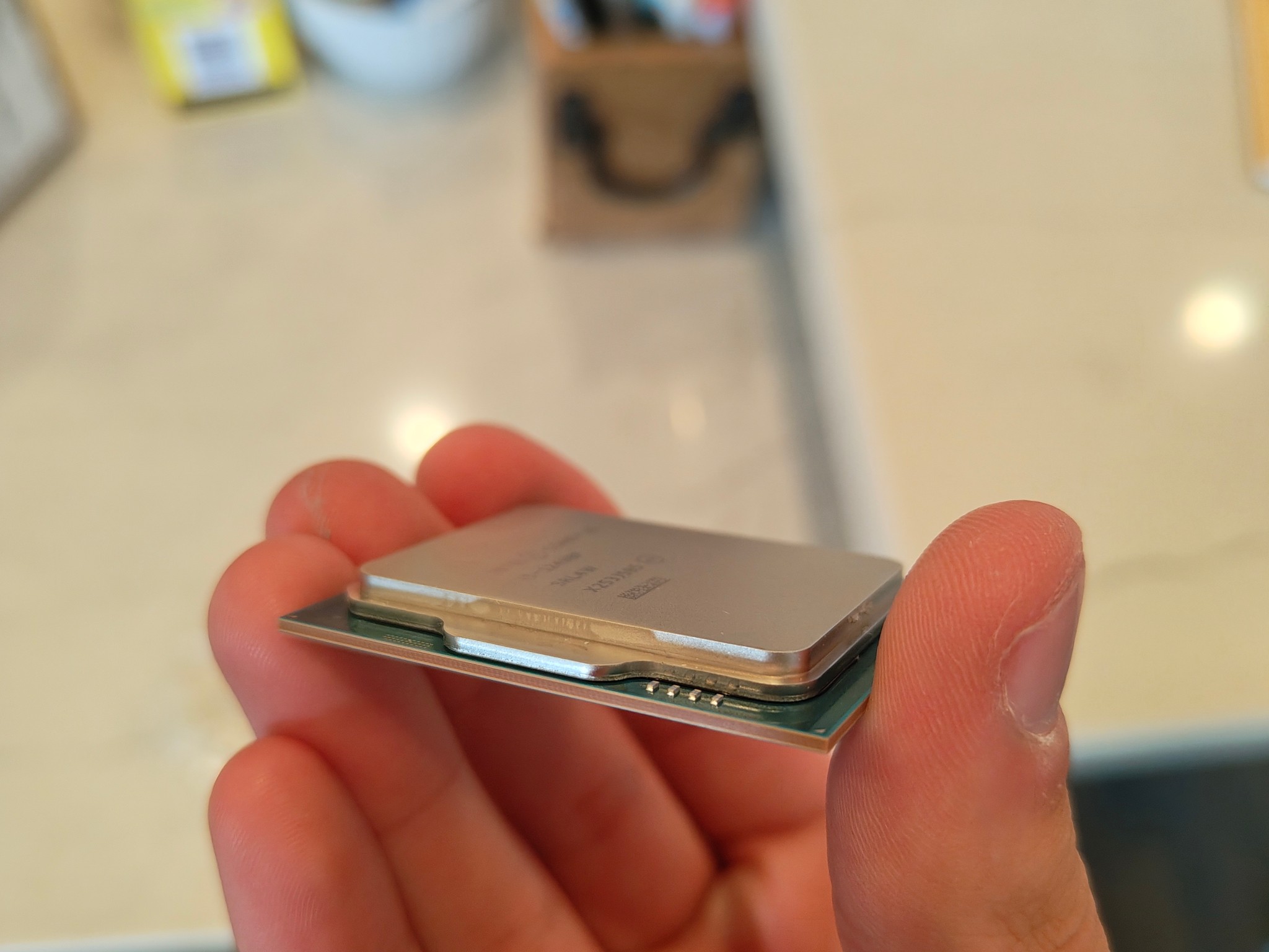 Intel Core i5-12400F (6 Cores, 12 Threads, 4.4Ghz Turbo)