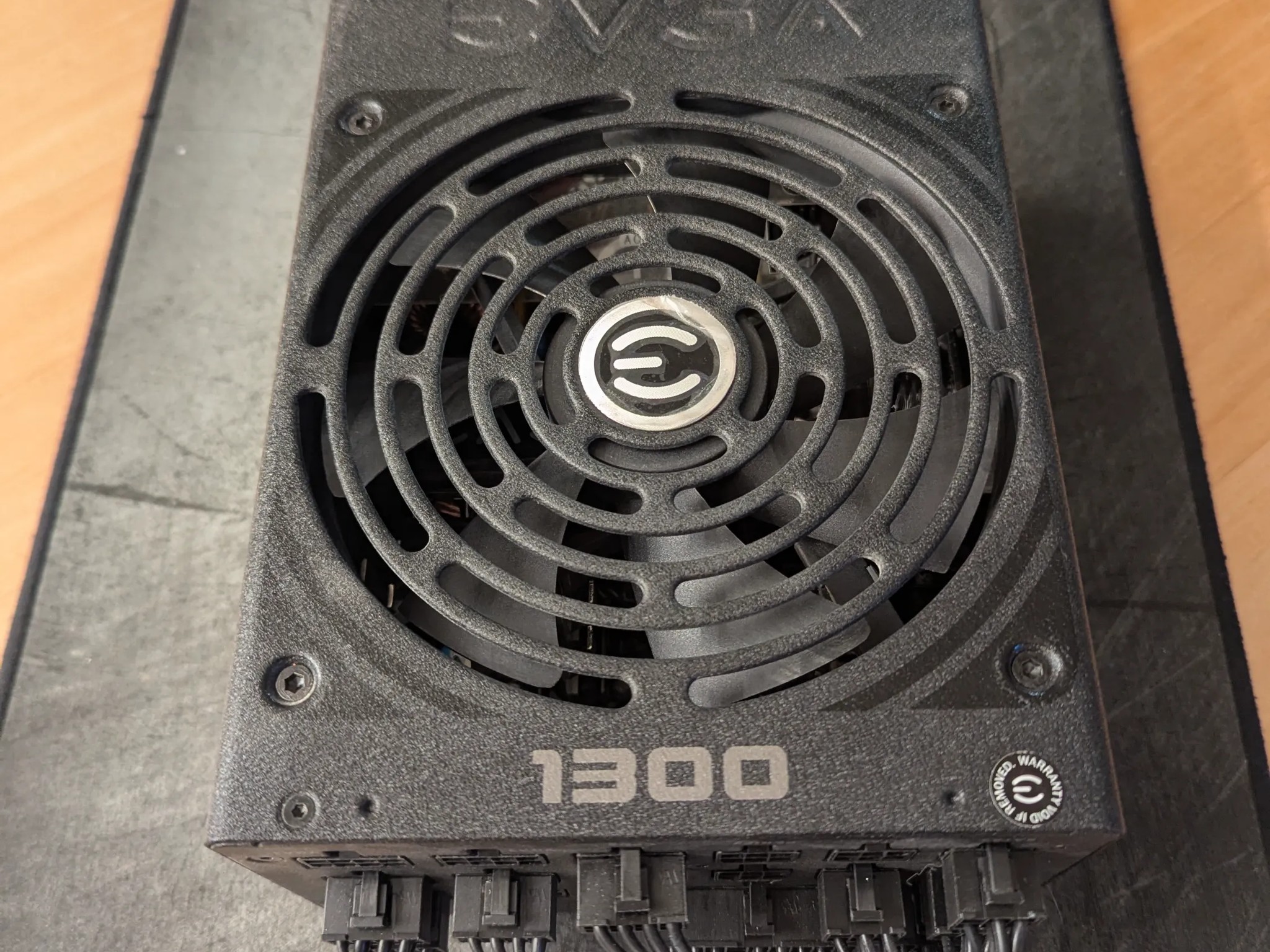 🔹 EVGA SuperNOVA 1300W G2 | Fully modular | 80+ Gold