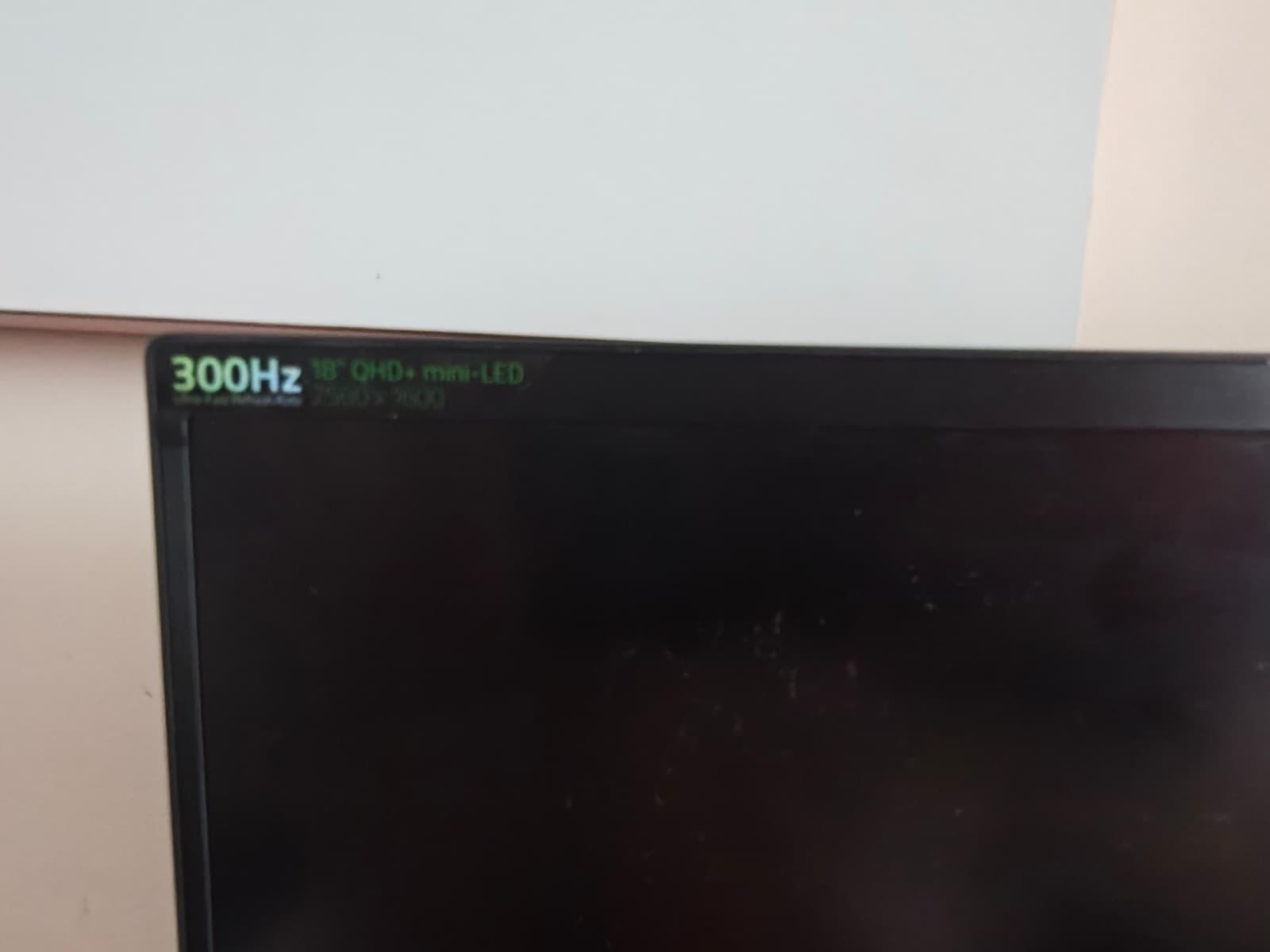 RAZER BLADE 18, 18" GAMING LAPTOP (MATTE BLACK)