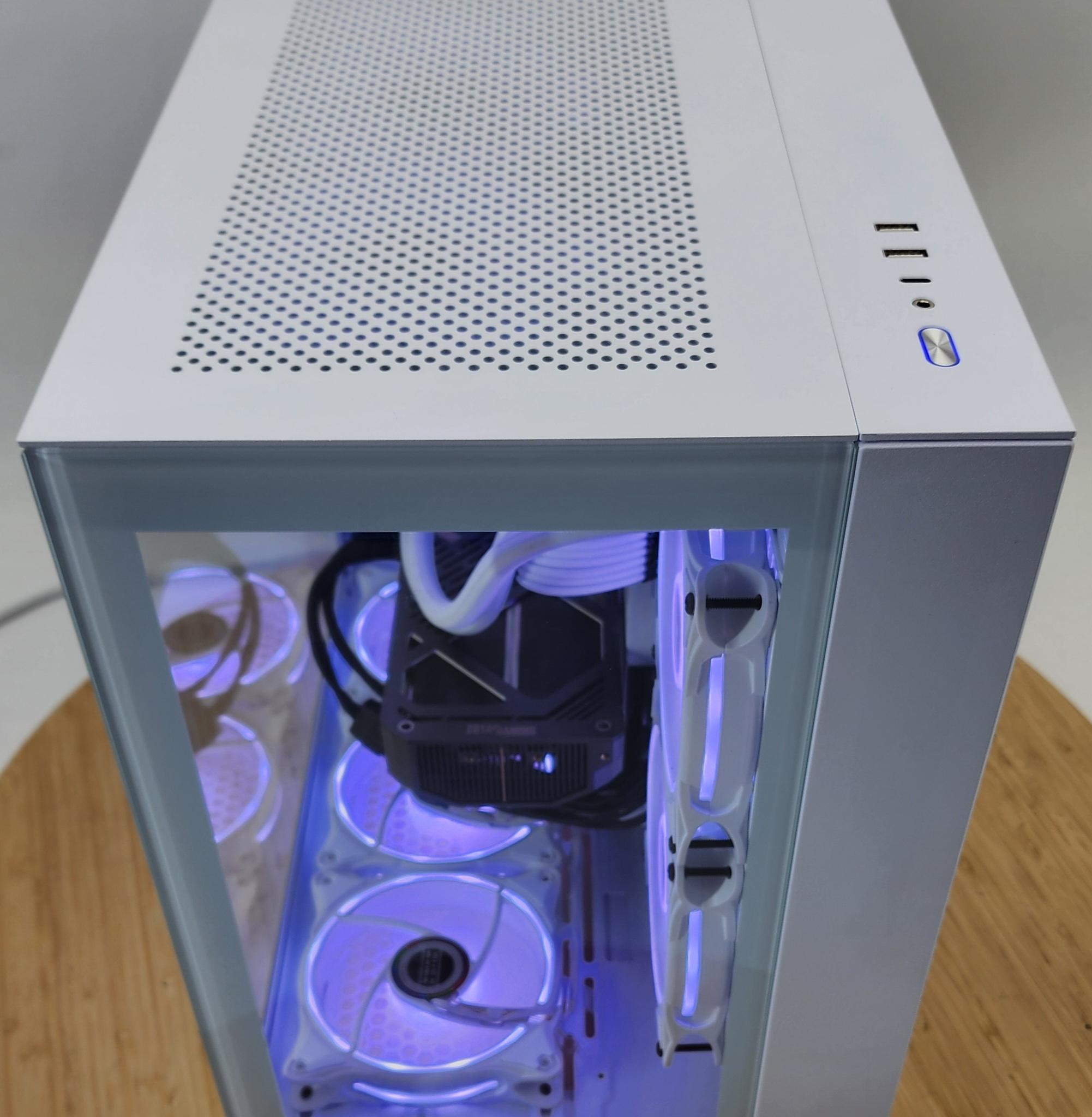 Gaming PC Ryzen 7 7800X3D 48GB RAM 1TB SSD RTX 5070 12GB Windows 11 Computer