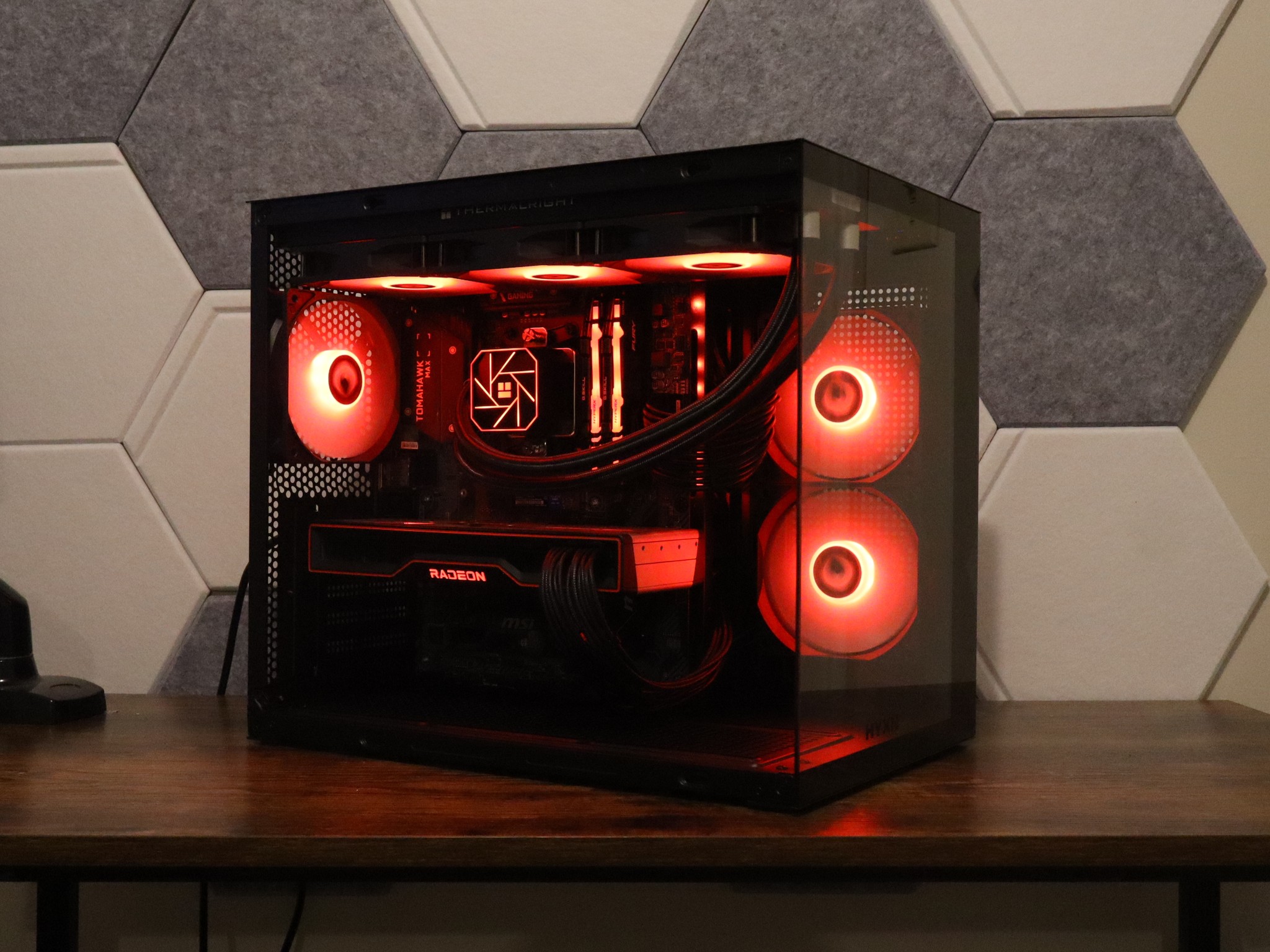 Radeon RX 6800 16GB custom Gaming Pc - Ryzen 7 5700 - 32gb Ram - 1Tb SSD - Windows 11 wifi & BT