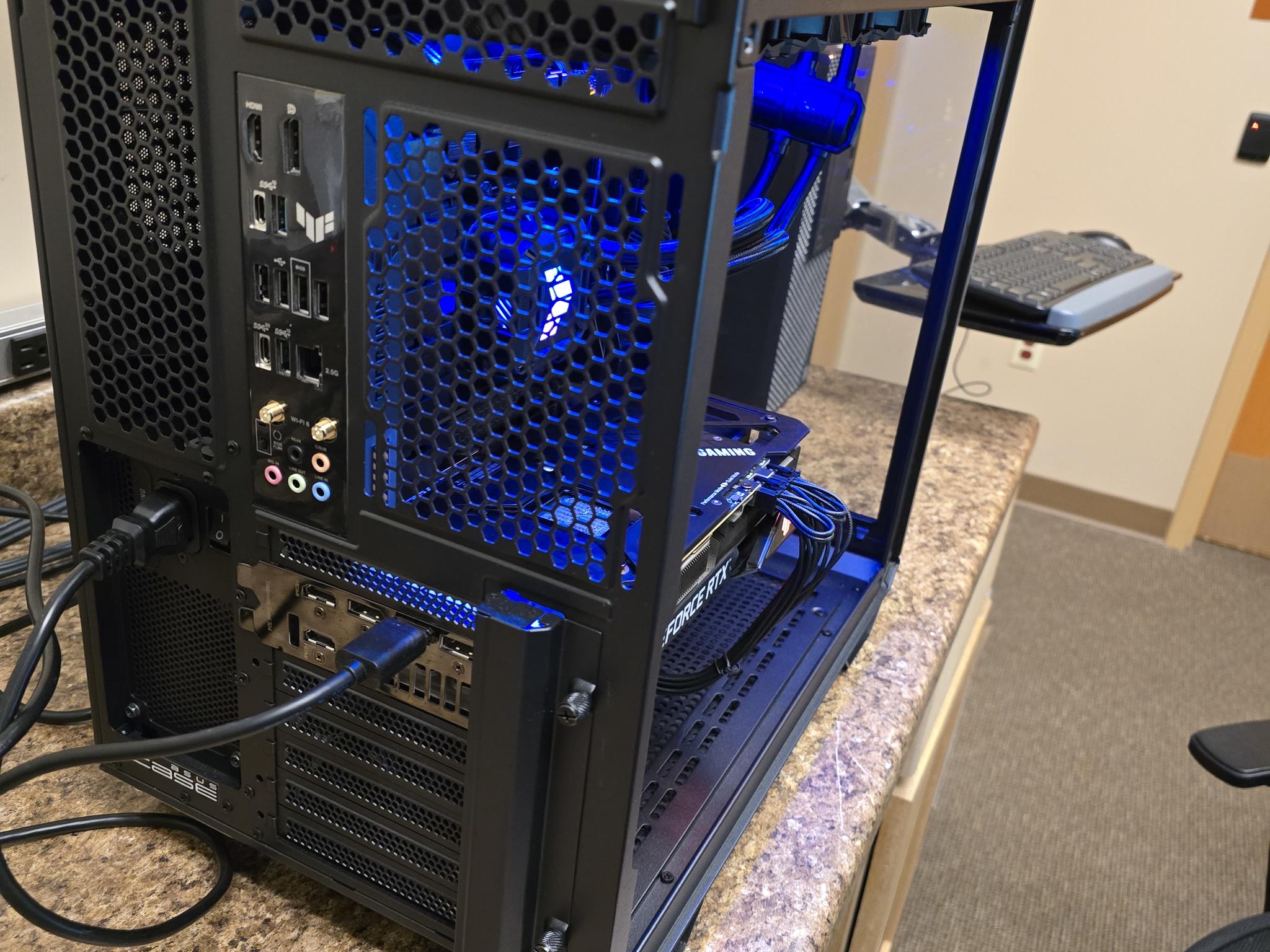 Ryzen 9 7950x - RTX 3090 | ASUS TUF Workstation