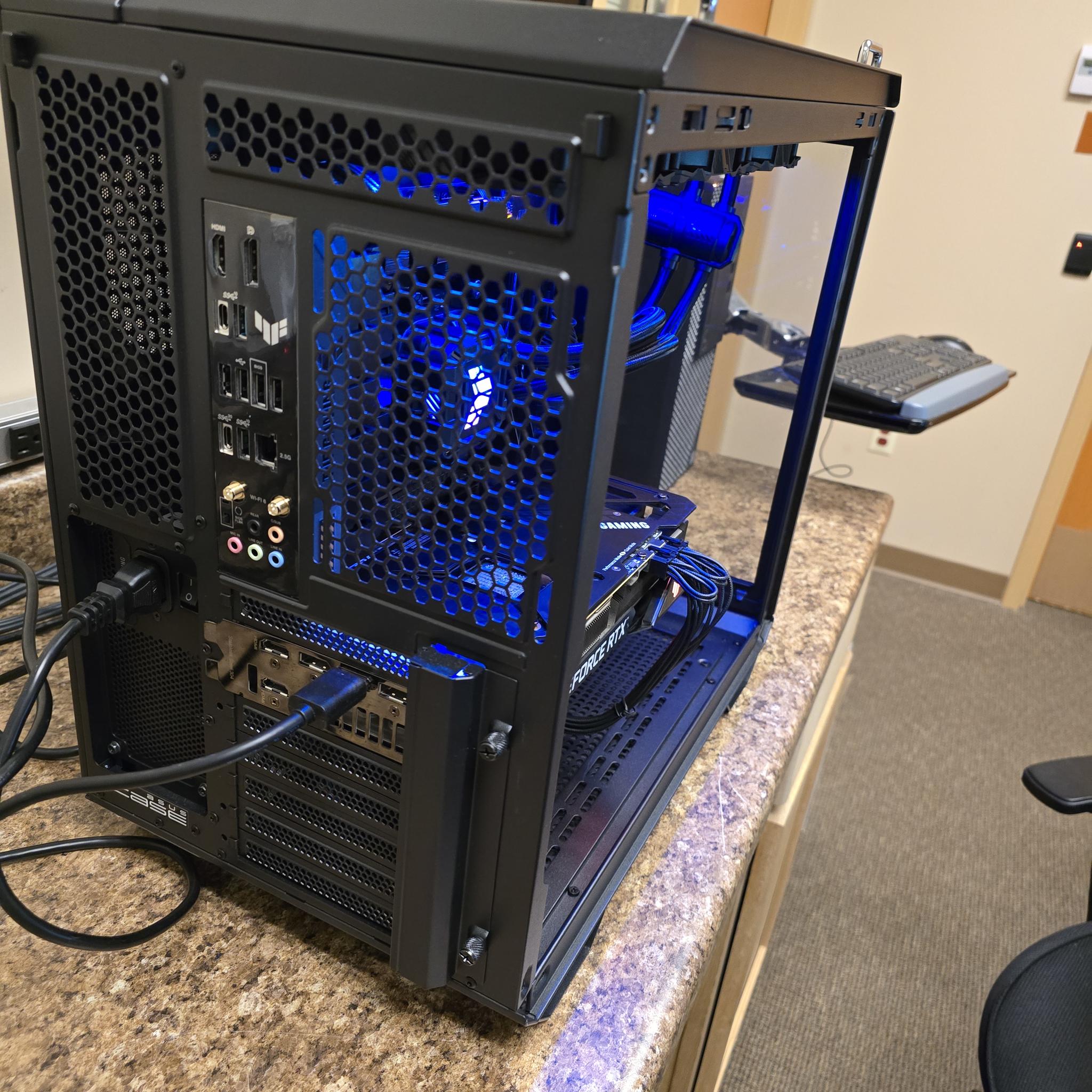 Ryzen 9 7950x - RTX 3090 | ASUS TUF Workstation