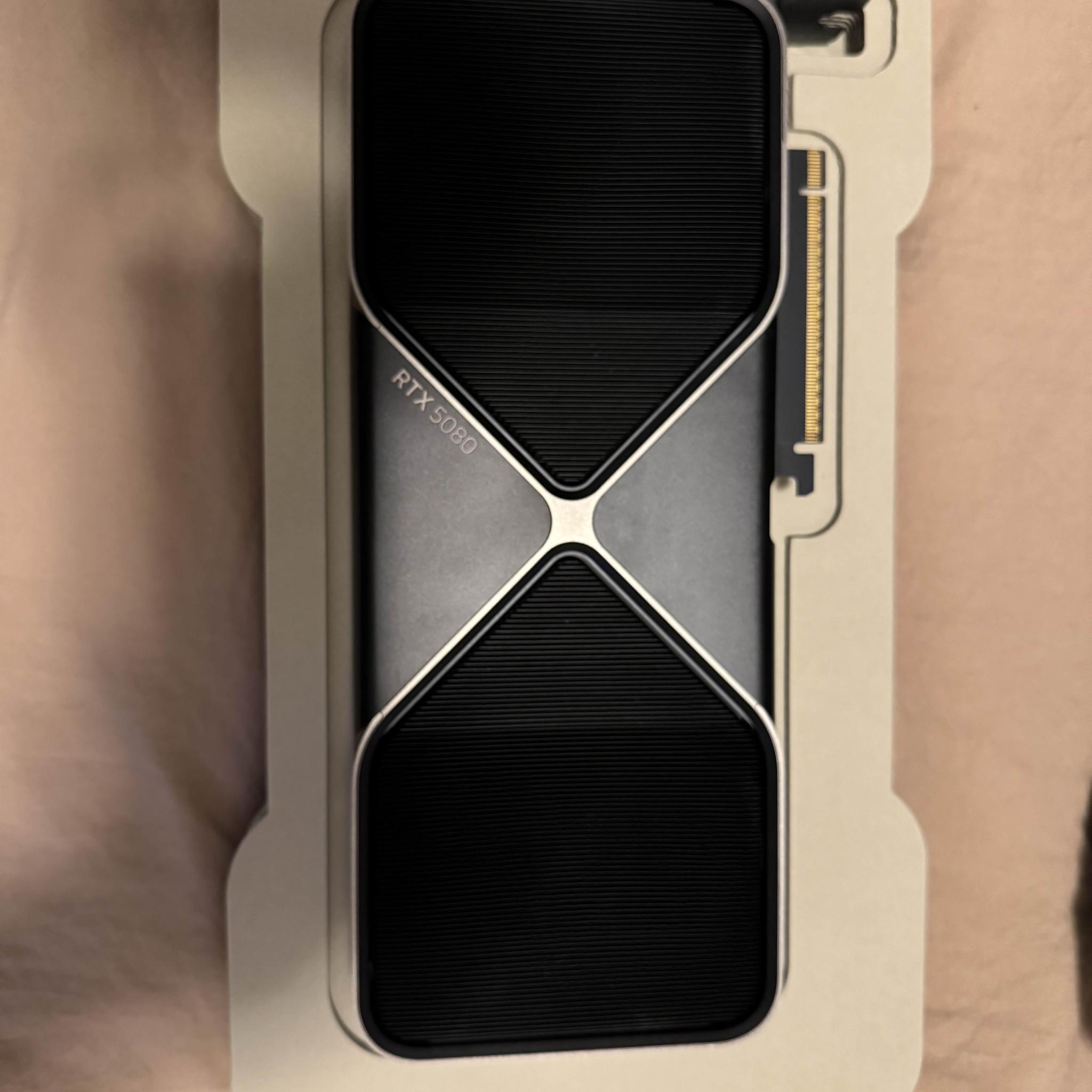 NVIDIA GeForce RTX 5080 Founders Edition