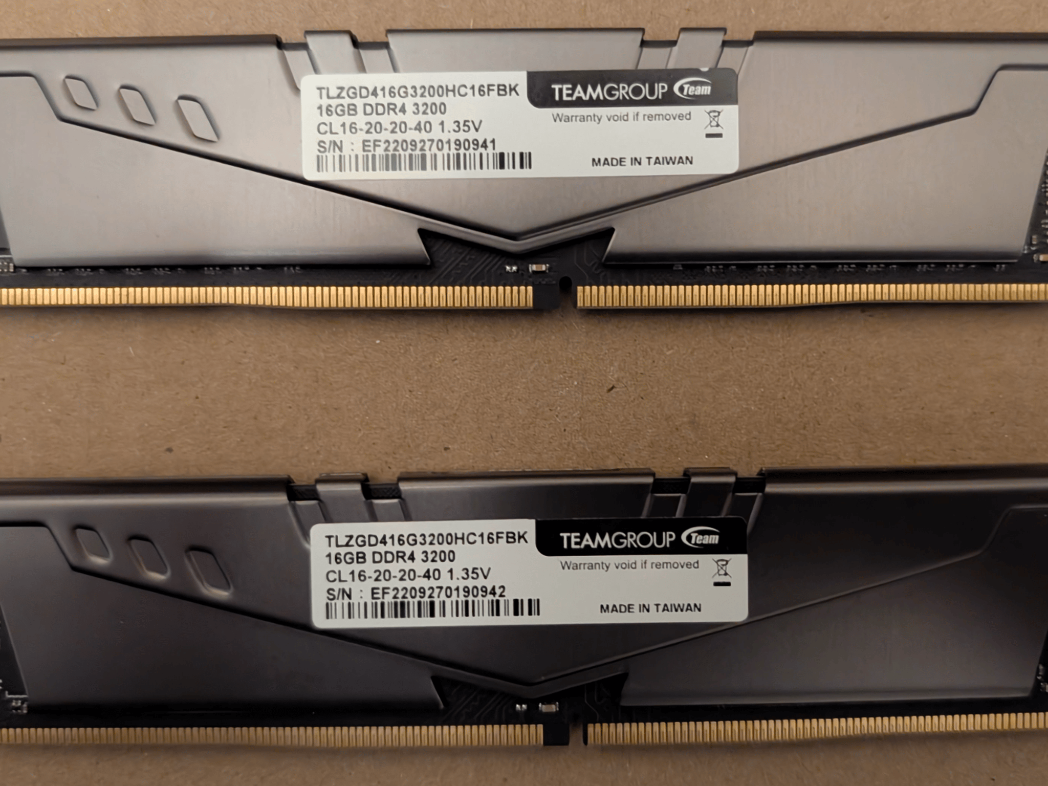 TEAMGROUP T-FORCE VULCAN Z 32GB (2x16GB) DDR4 3200MT/s CL16 Desktop RAM Kit - Gray