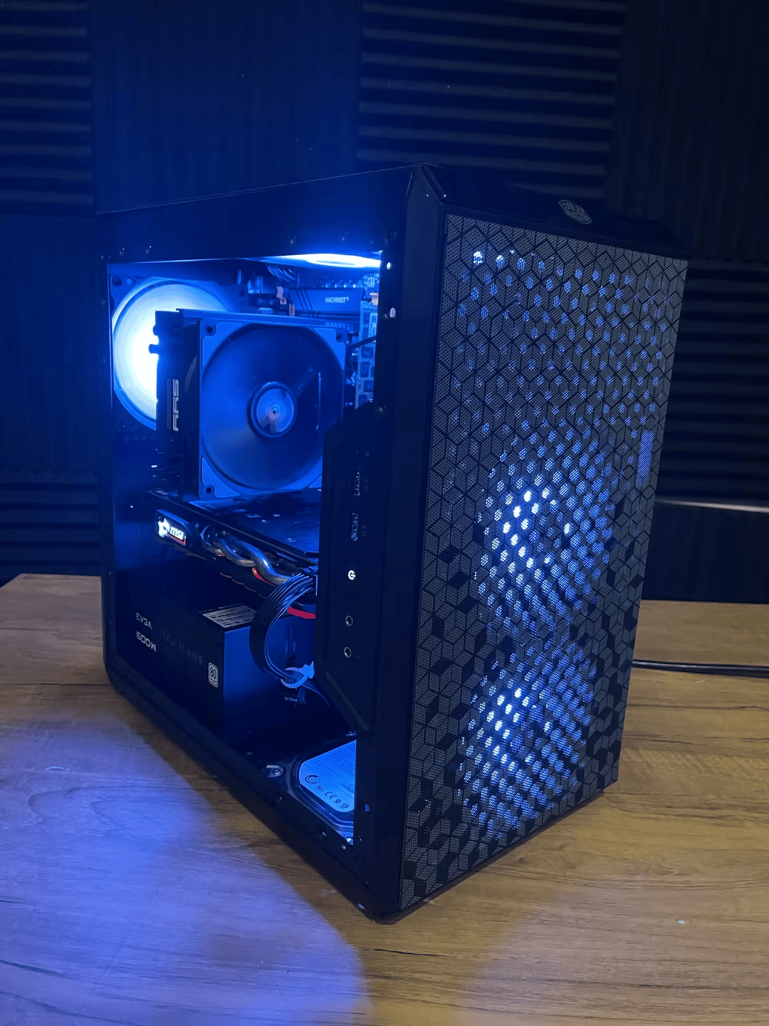 "Masterbox" - 8core CPU, 480 8gb, 16gb Ram