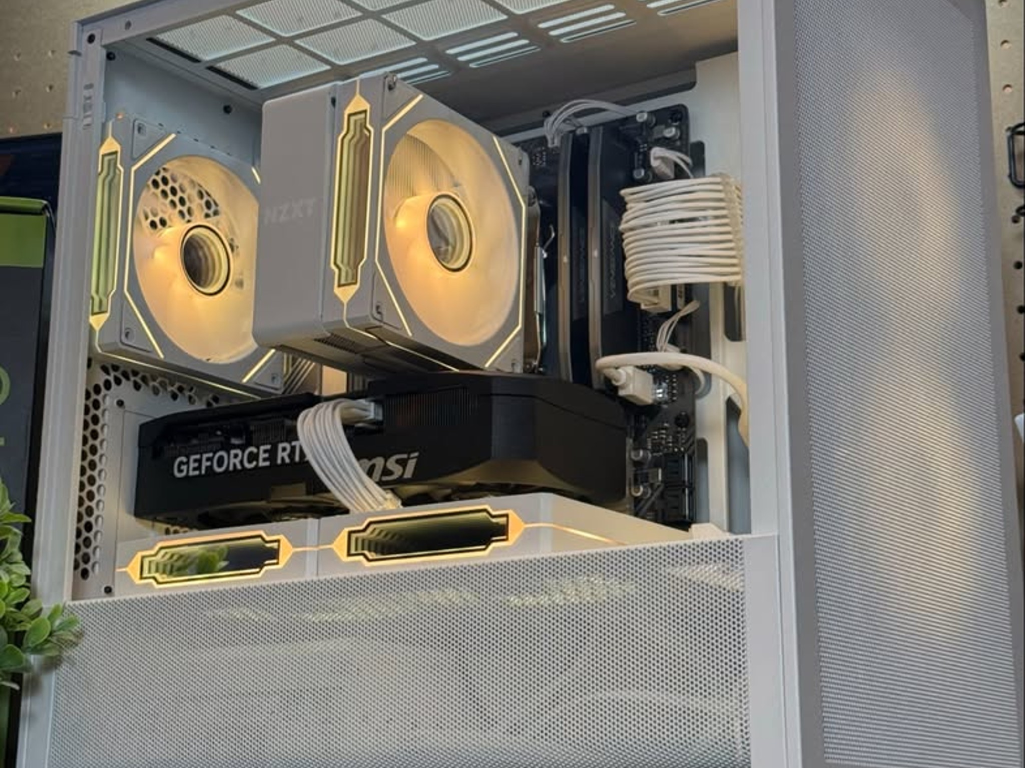 Ultra 1440P Gaming PC | RTX 5070 | Ryzen 5 7600x3D | 32GB DDR5 RAM | 1TB | Windows 11