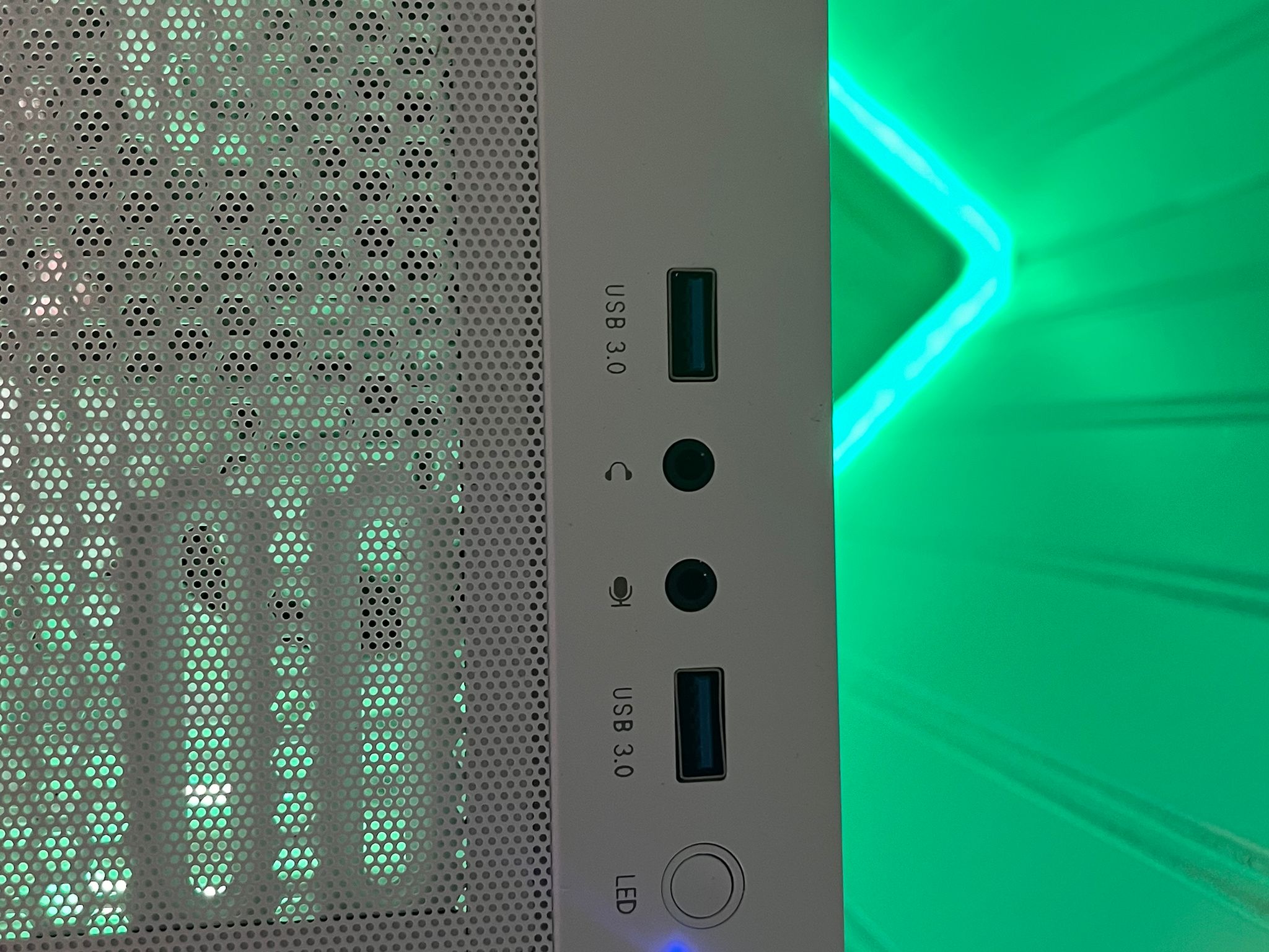 silver bullet 5500/4060/32g/ddr4/1tb nvme 1080 p high refresh or light 1440 streaming capable