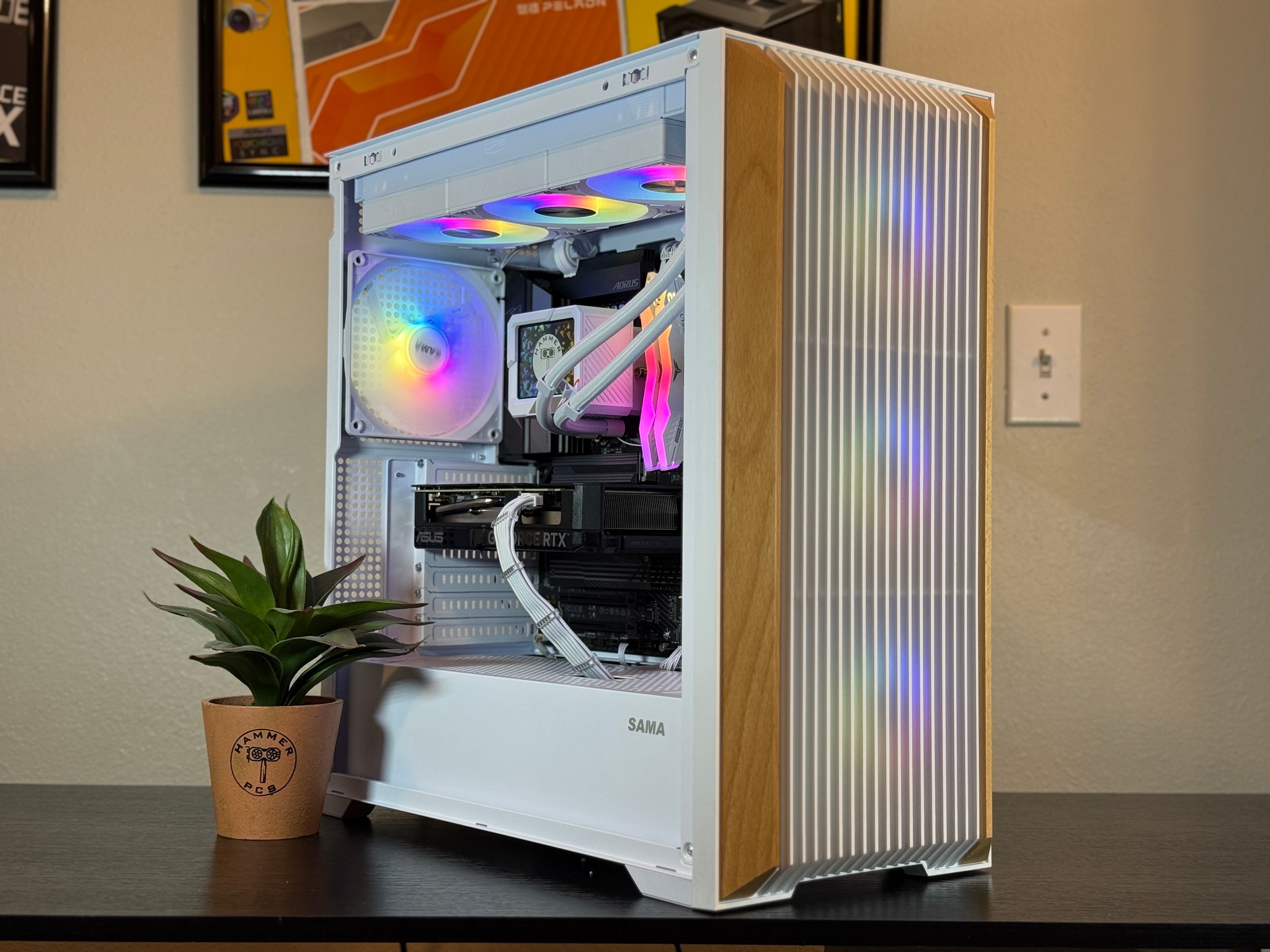 🪵RTX 4070 Super, Ryzen 5 9600X, 32gb DDR5, 2TB NVMe🪵| Gaming/Streaming PC | Customizable Screen!