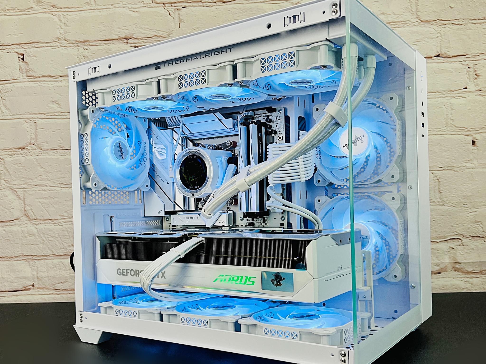 5080 AORUS MASTER ICE 9800X3D 32GB DDR5 2TB M.2 WIFI 7 Win 11 Pro