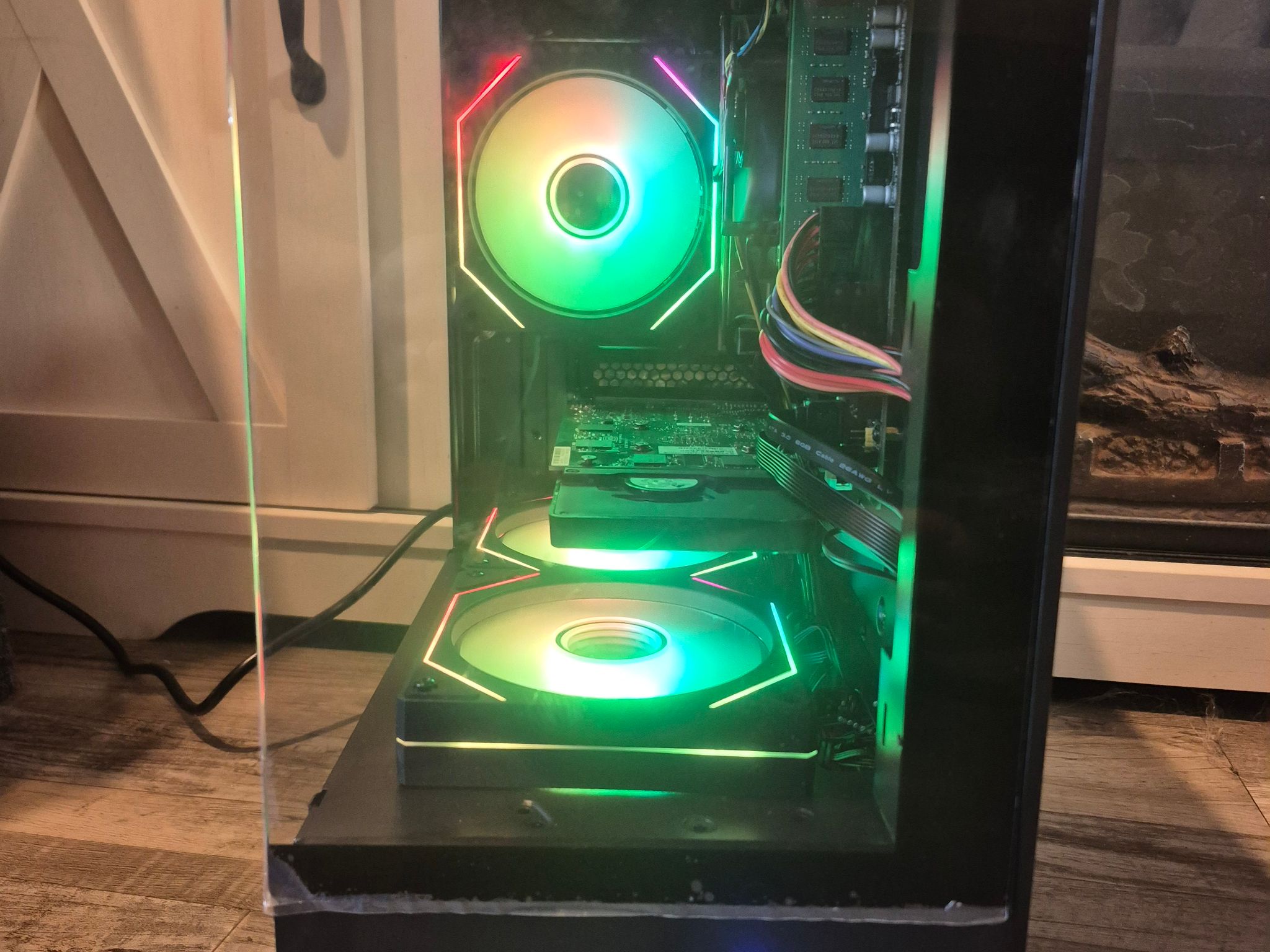 Copy of SCRATBusget Aquarium Build | i5-4570, 16GB RAM, Nvidia K2200 4GB, 512GB SSD, Win10