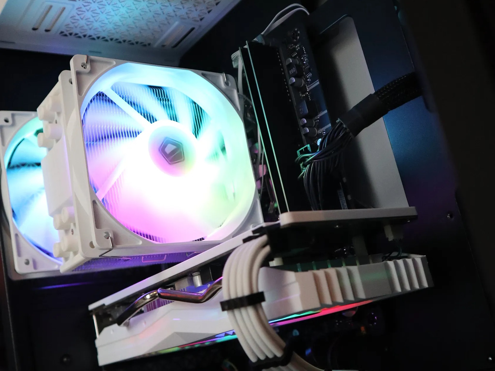 NAMI | Ryzen 3 1300X / RX 580 8GB Gaming PC