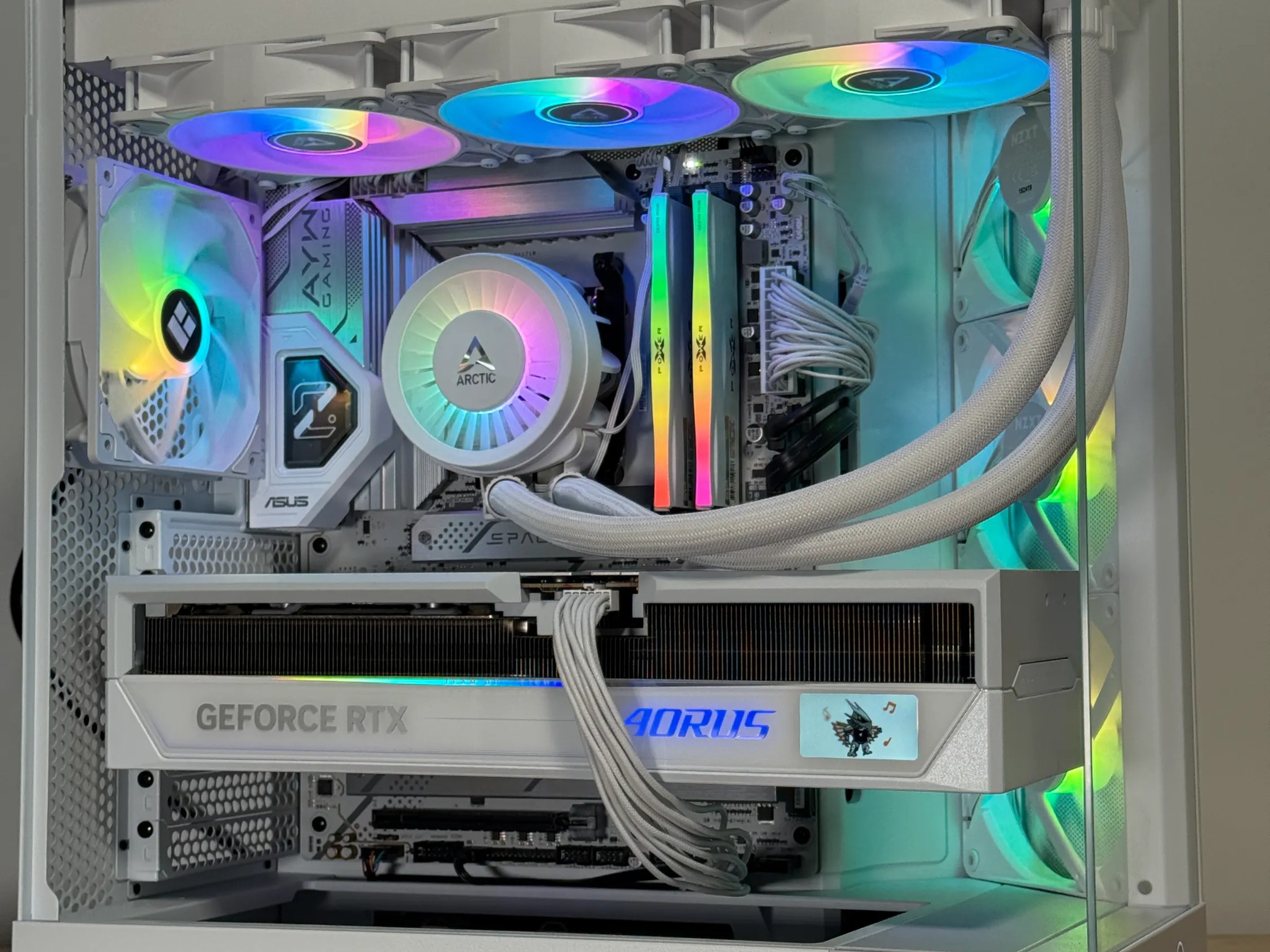 RTX 5090 Ryzen 7 9800x3d Whiteout Gaming PC