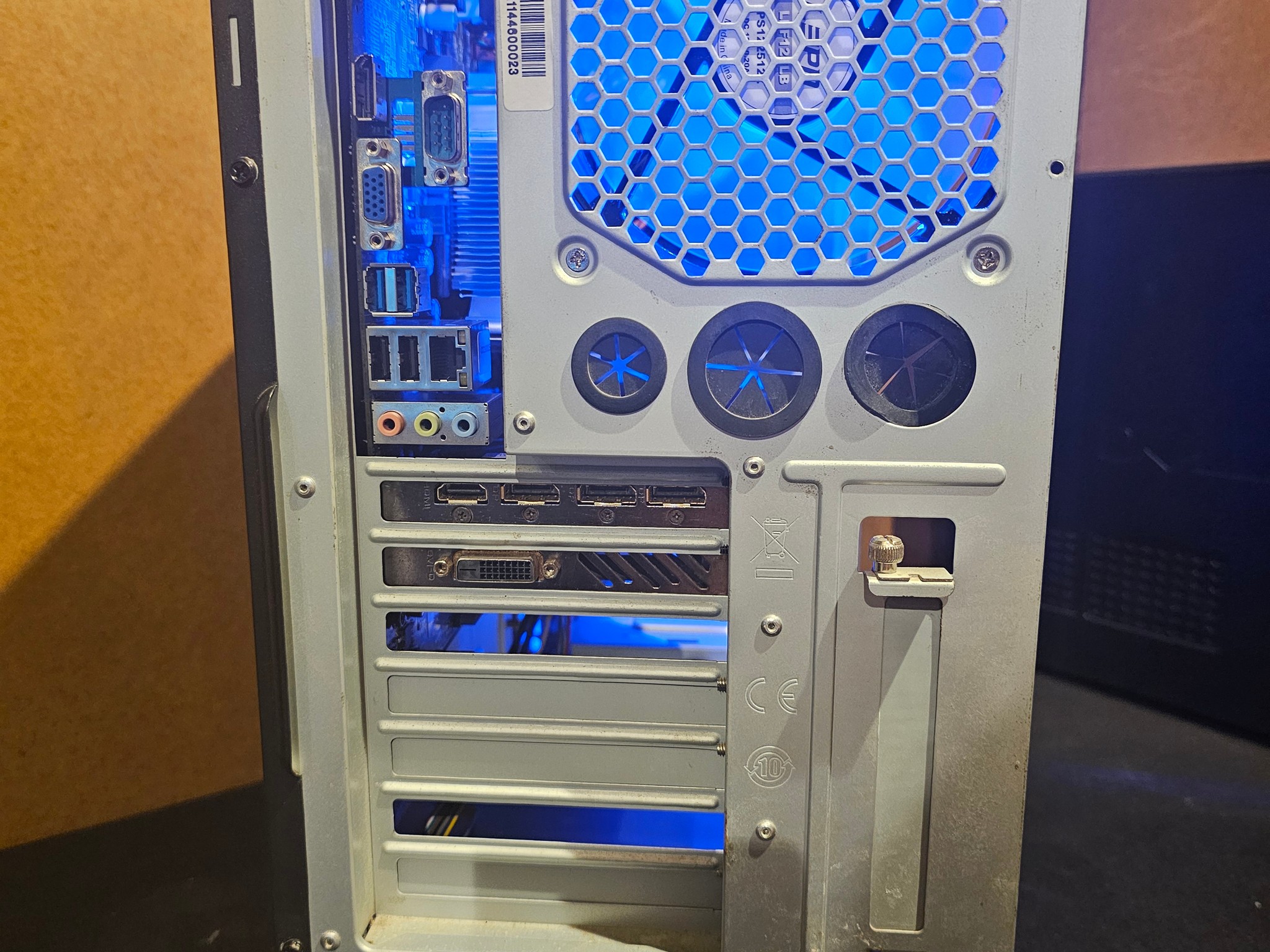 Gaming Computer Xeon E3 1241 v3 - RX 570 - 8GB