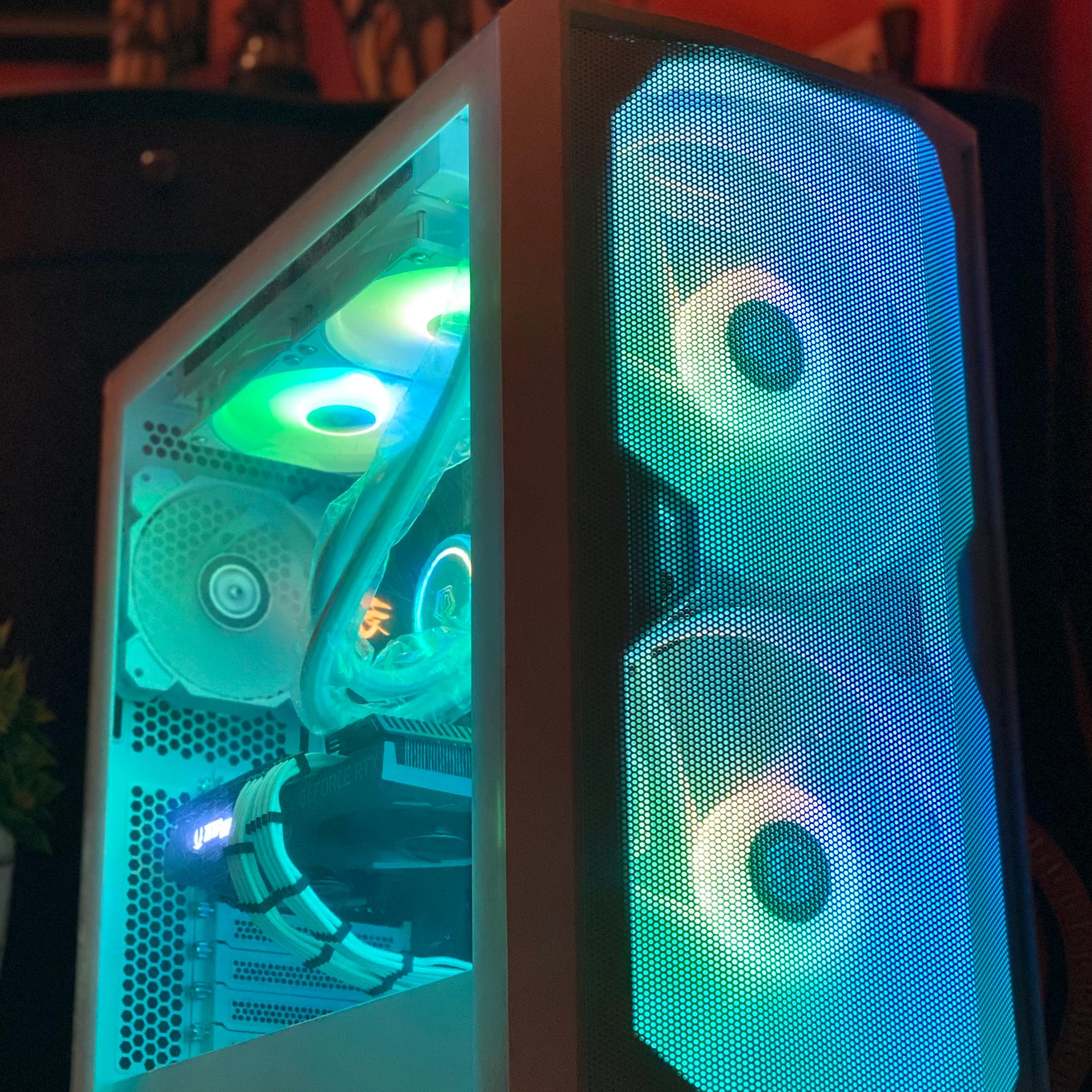 ゴースト 👻|RoG StriX| RTX 3070|Ryzen 7 5700G| 32GB RAM| 2TB M.2 NVMe SSD| Windows 11 Pro