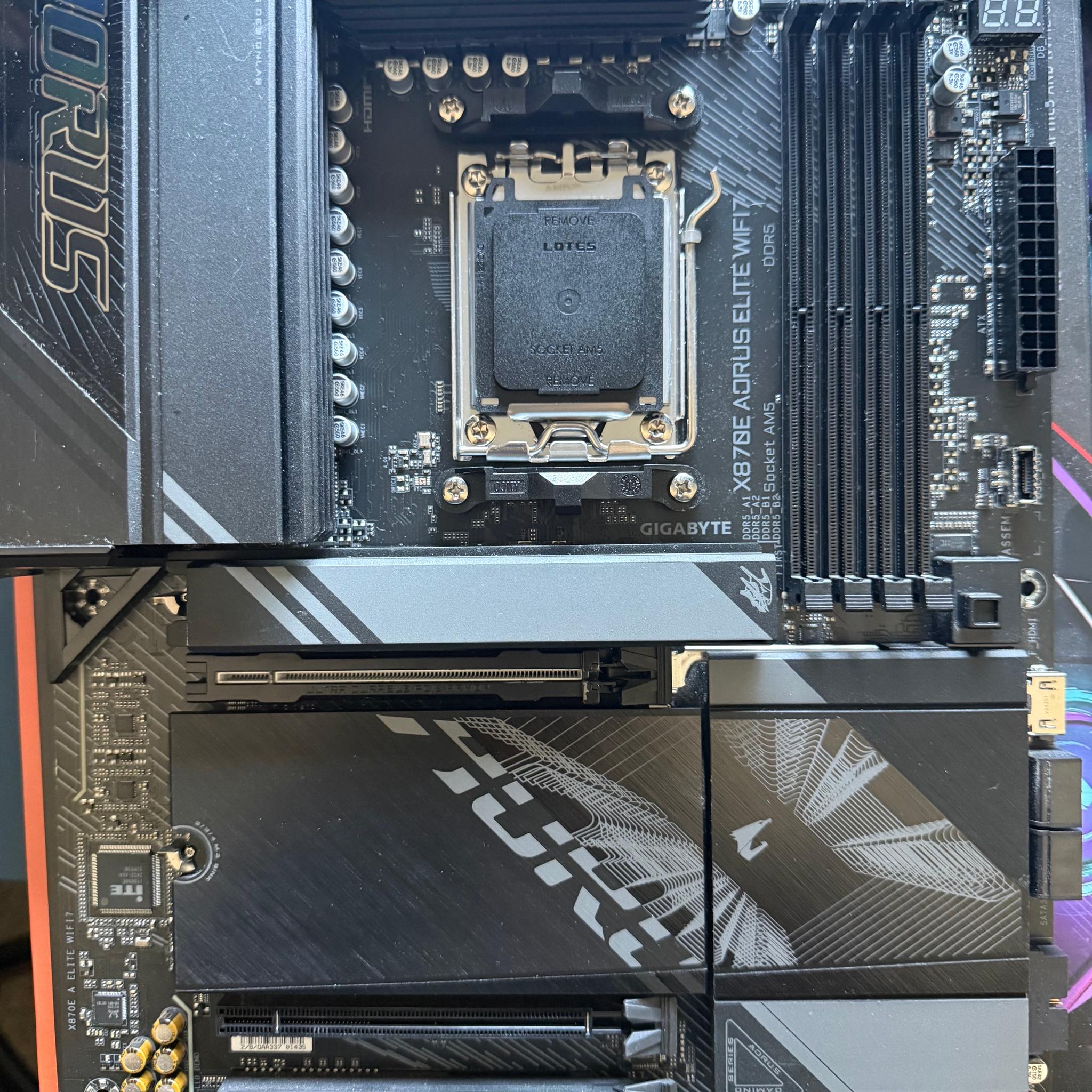 X870E AORUS Elite WIFI7 AMD AM5 LGA 1718 DDR5, 4X M.2, PCIe 5.0 ***FAST SHIPPING***
