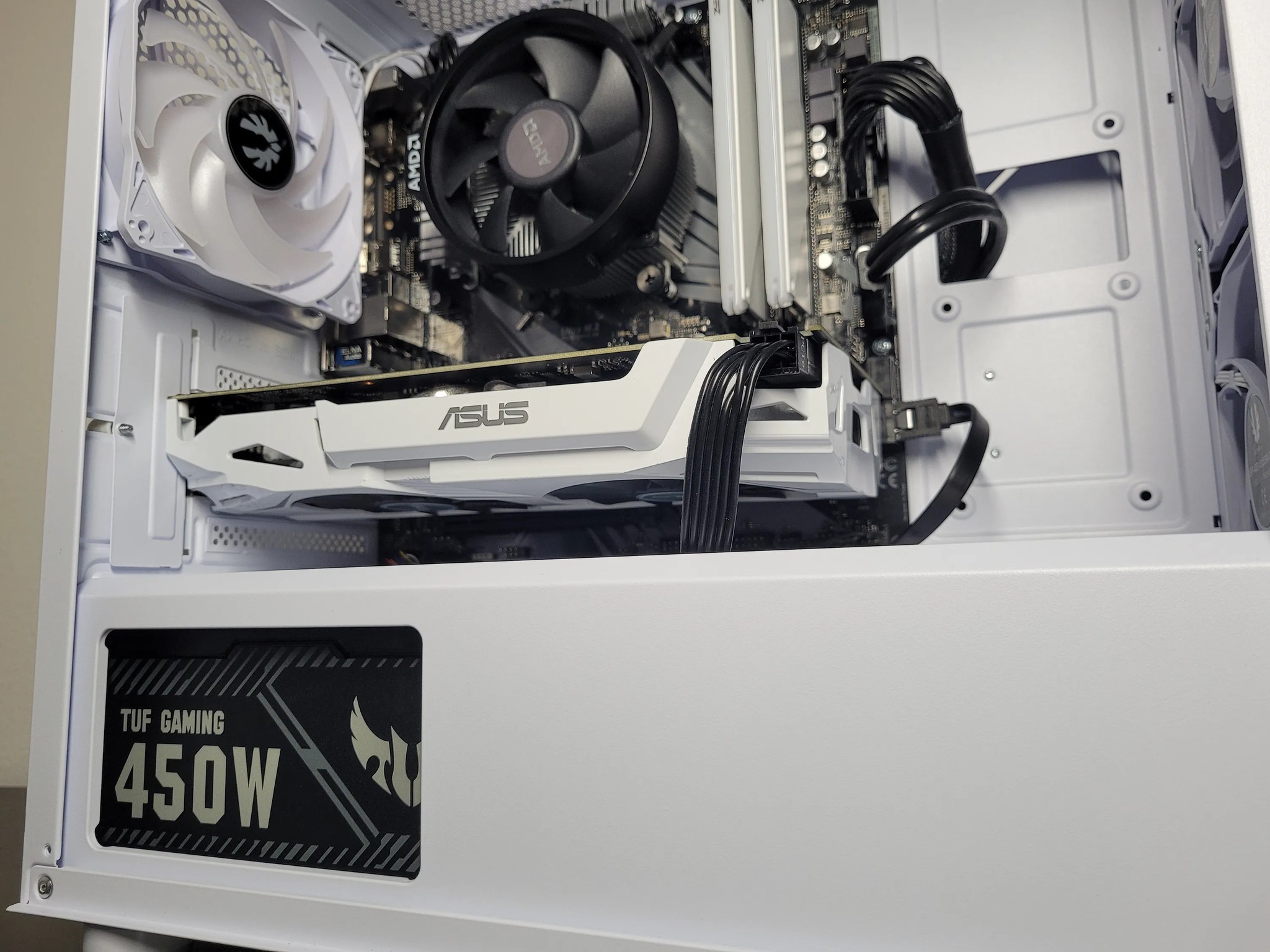 Entry White Gaming PC // Ryzen 7 1700 // GTX 1060 6GB // 16GB DDR4 // 1TB SSD // WI-FI