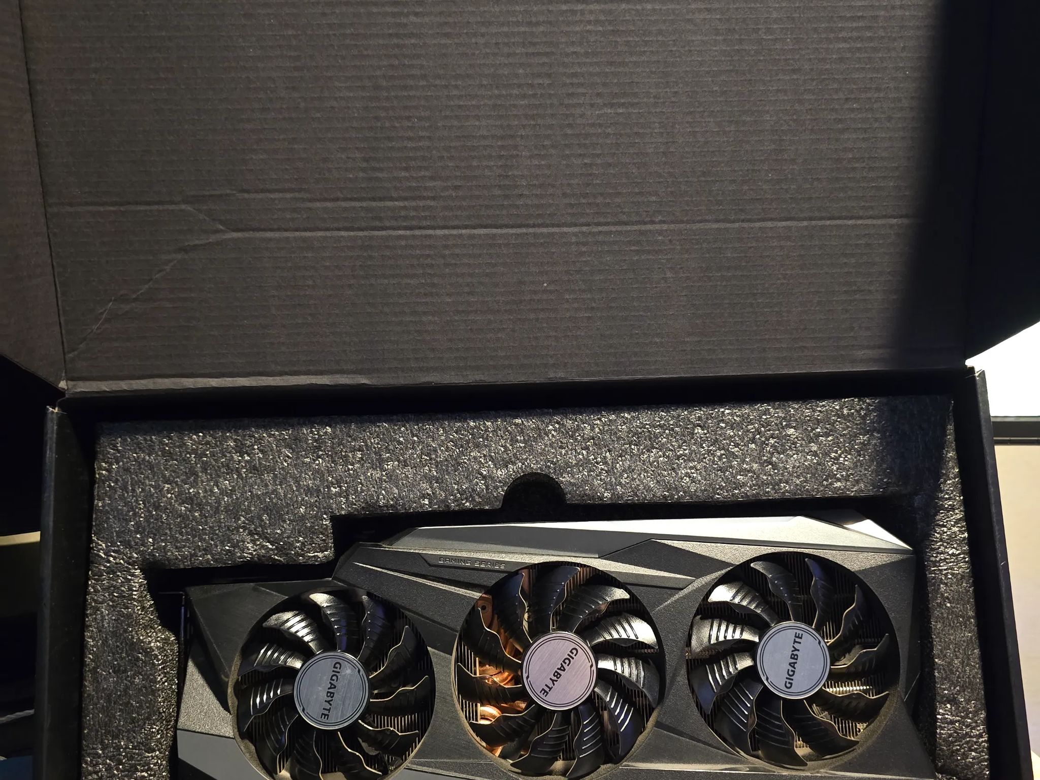 FREE SHIP RTX 3080 Gigabyte Gaming OC