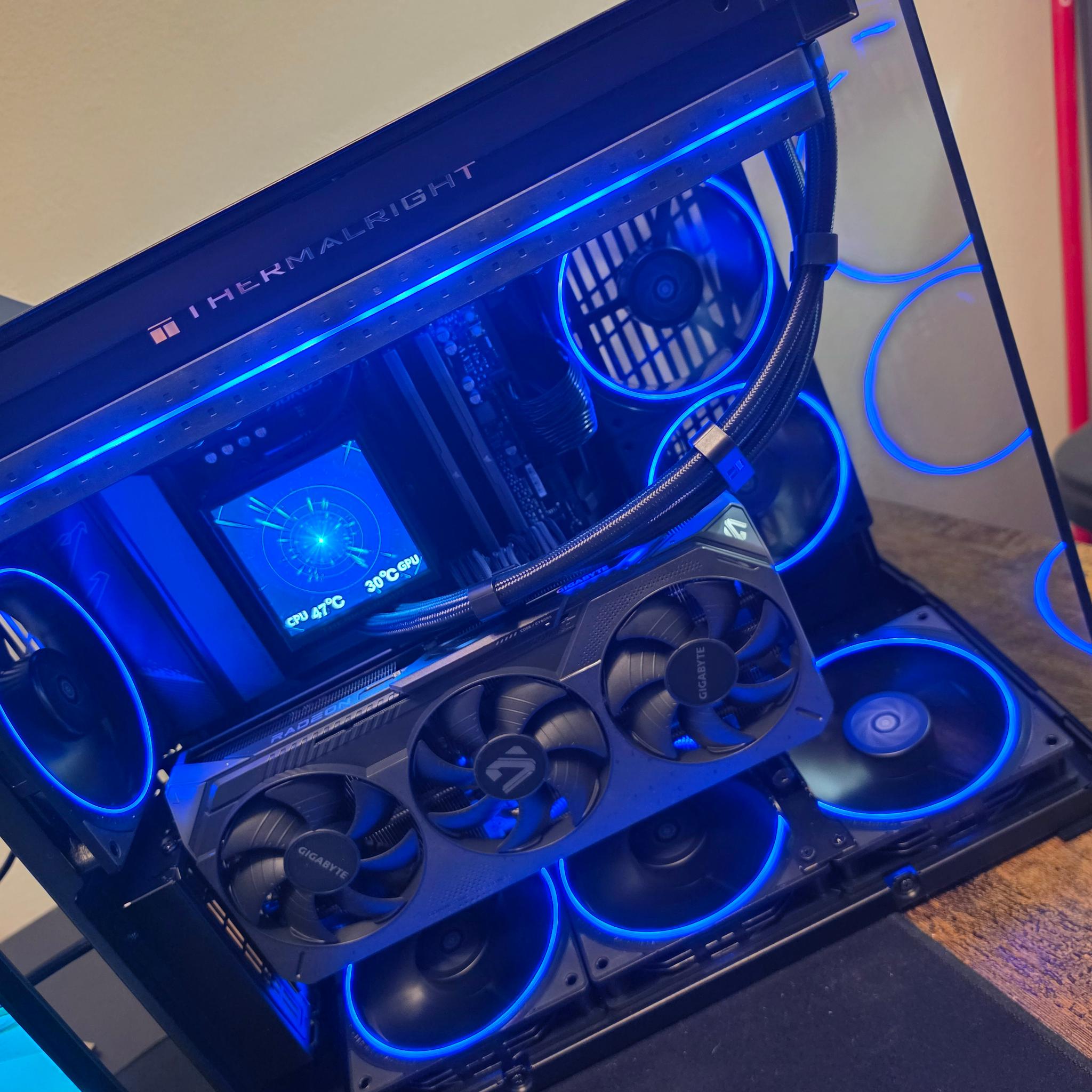 RX 9070 XT, Ryzen 7 9800X3D, 32gb 6000mhz DDR5, 1tb NVMe SSD