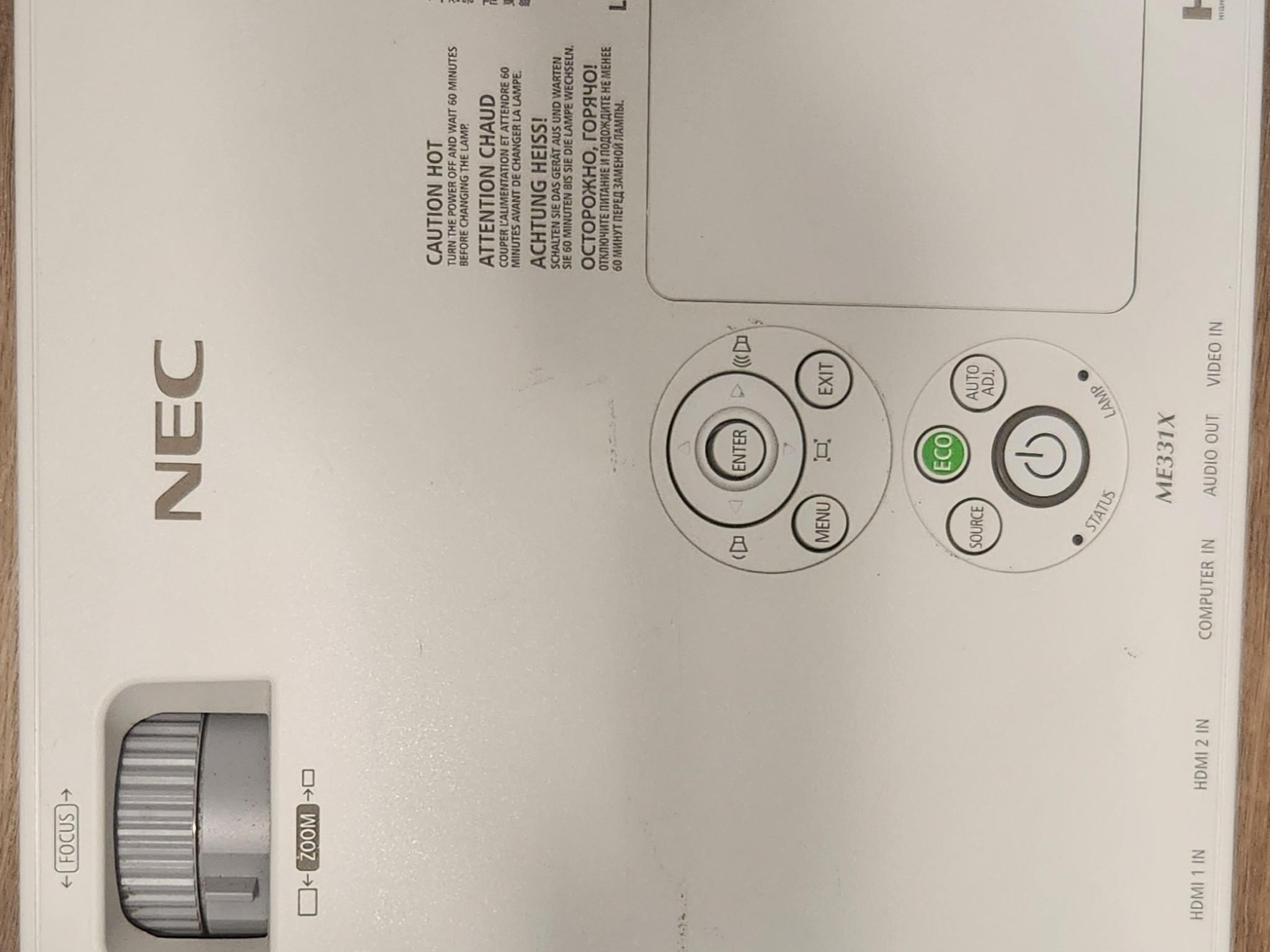 Sharp NEC ME331X projector