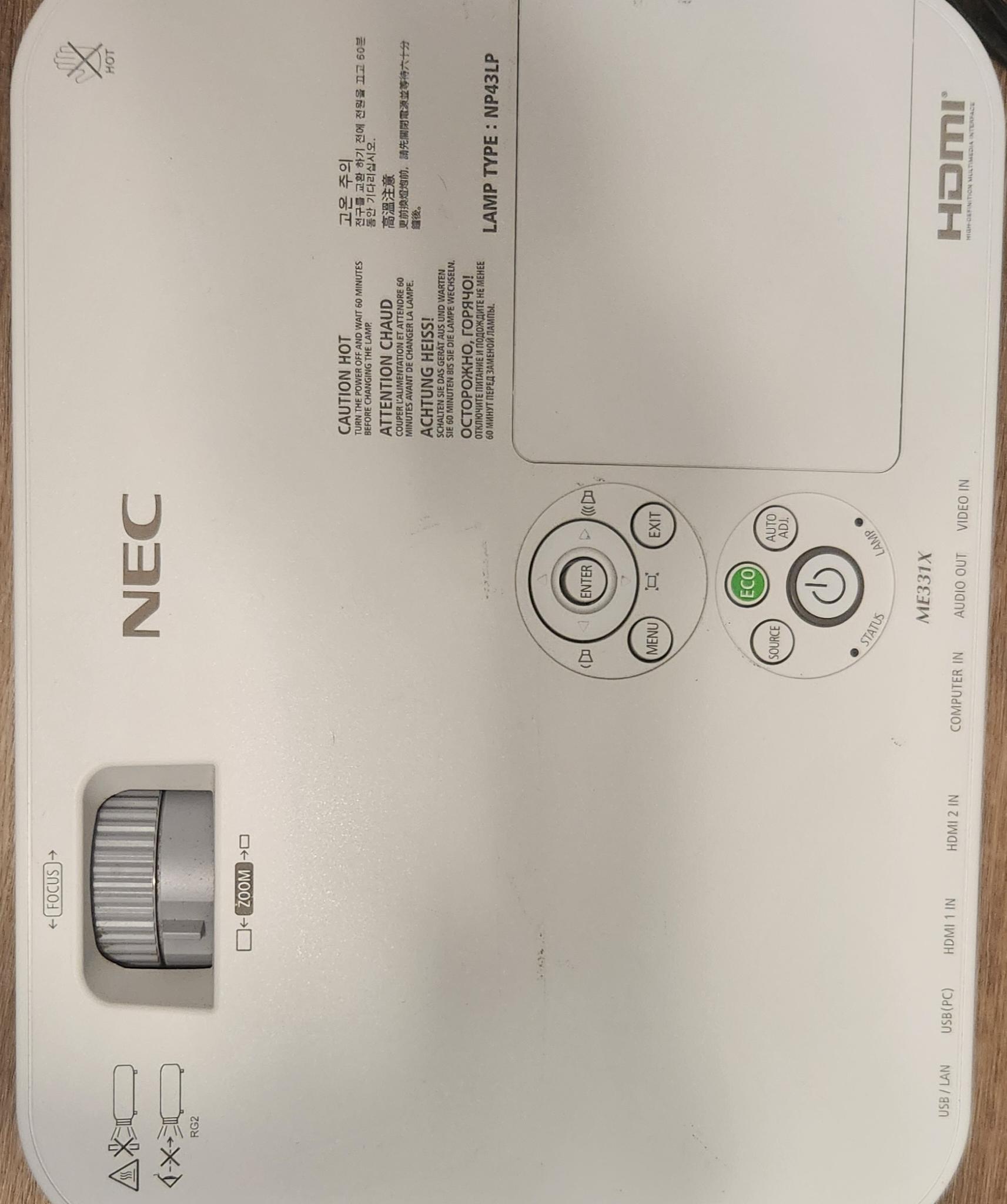 Sharp NEC ME331X projector