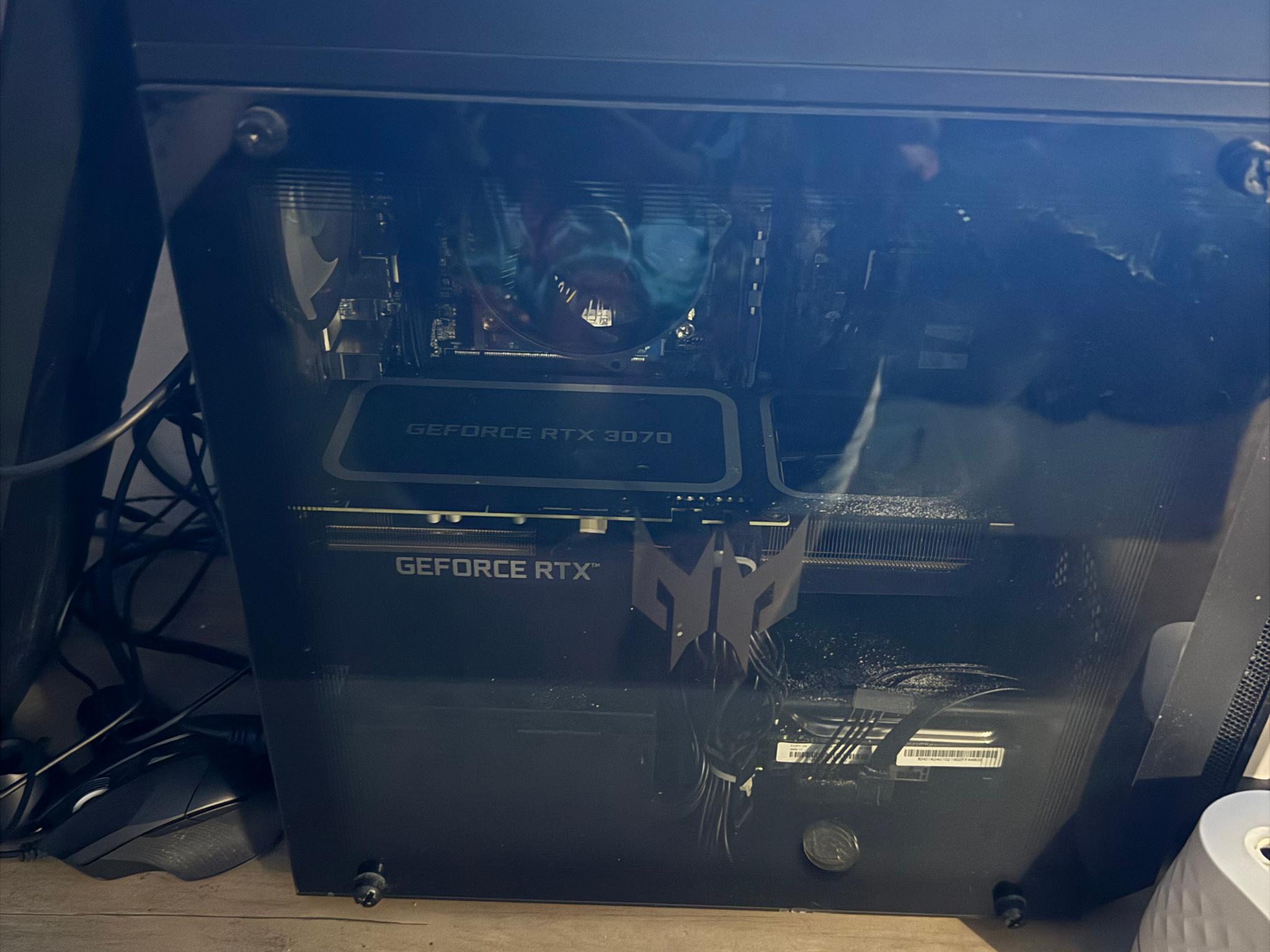 Acer Predator Orion 3000 PO3-640-UD14 Gaming Desktop RGB